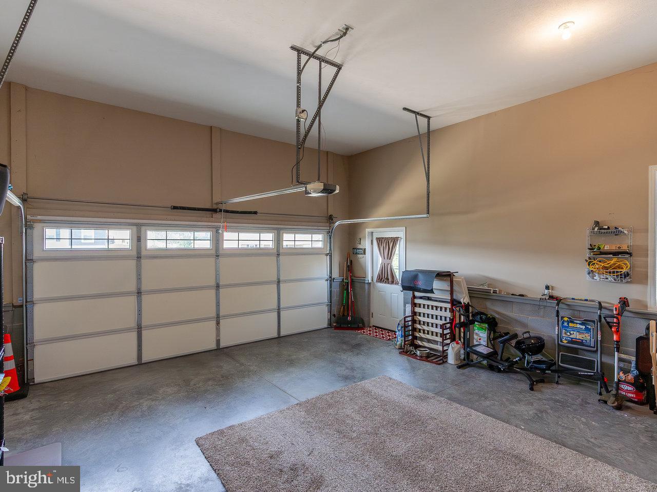 COYOTE RUN - Residential