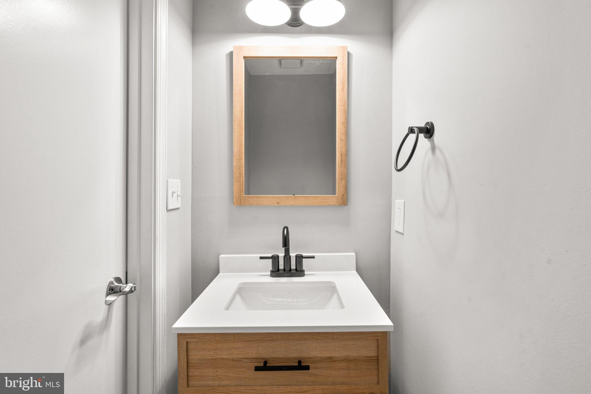 HARRIS HILL - Residential