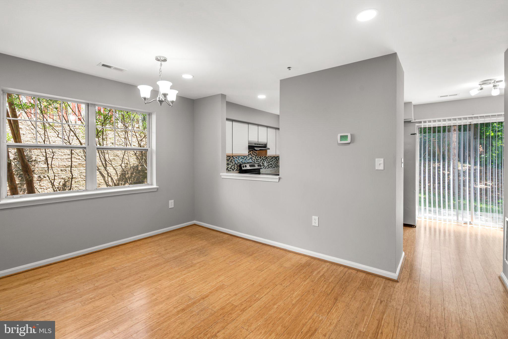 HARRIS HILL - Residential