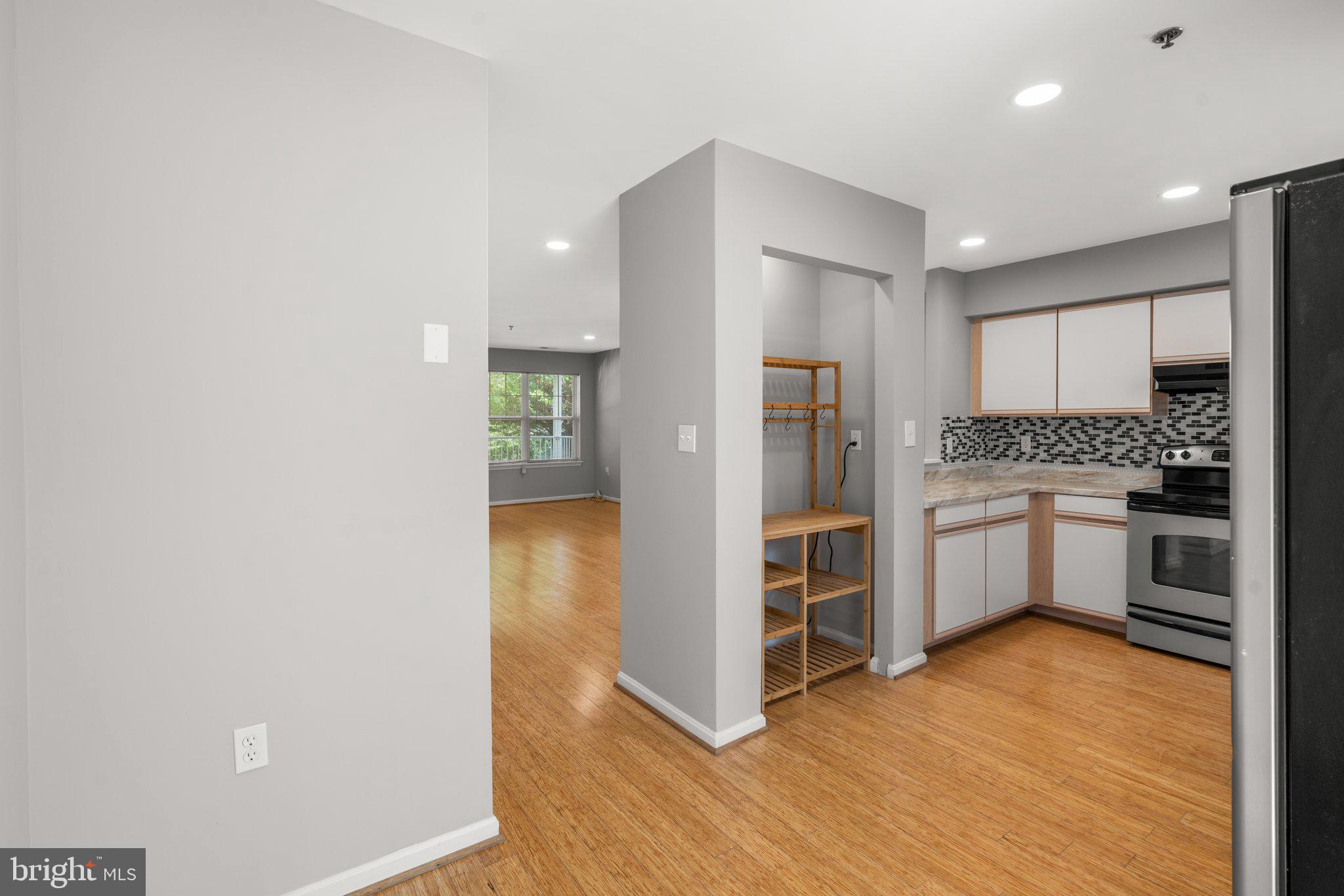 HARRIS HILL - Residential