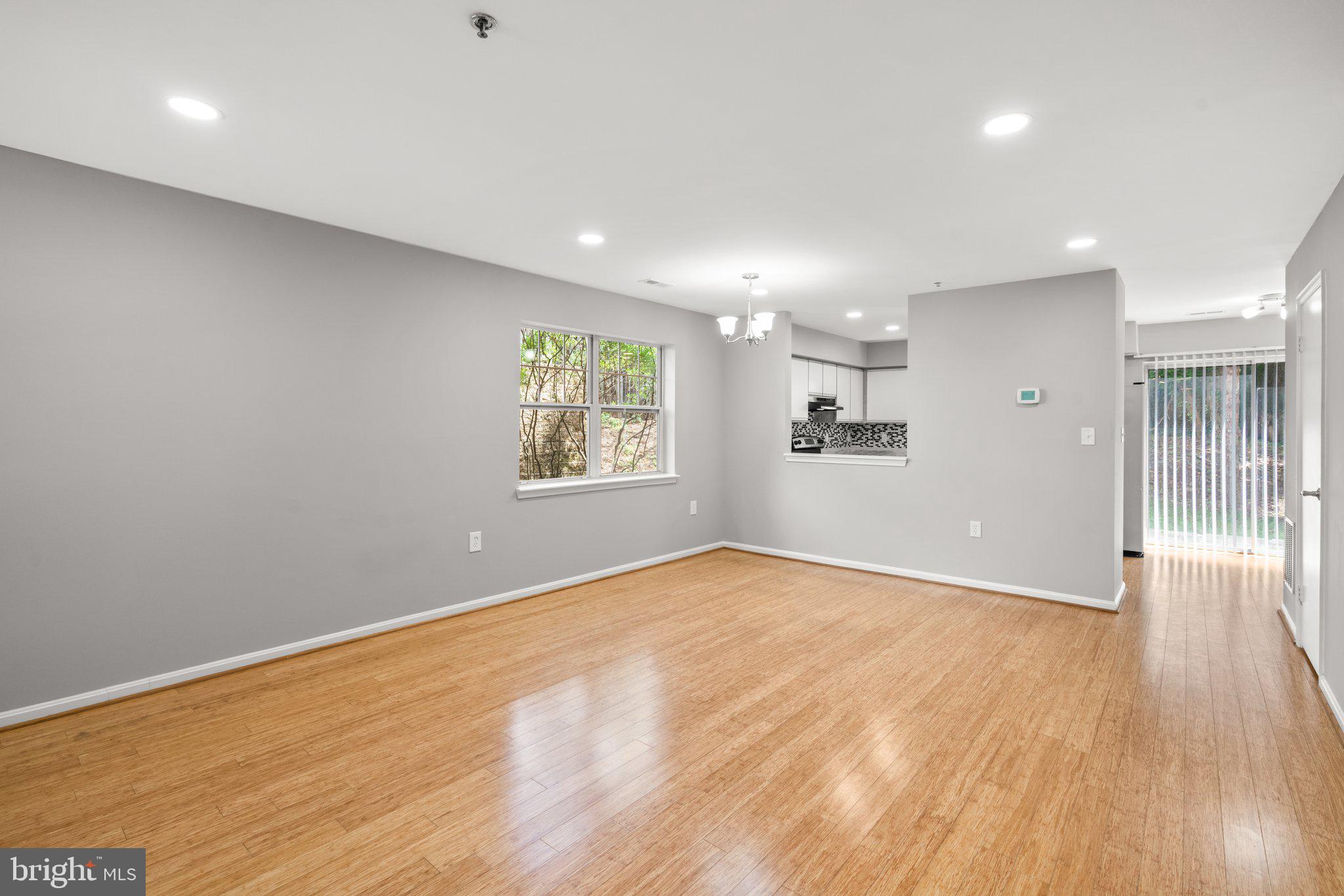 HARRIS HILL - Residential