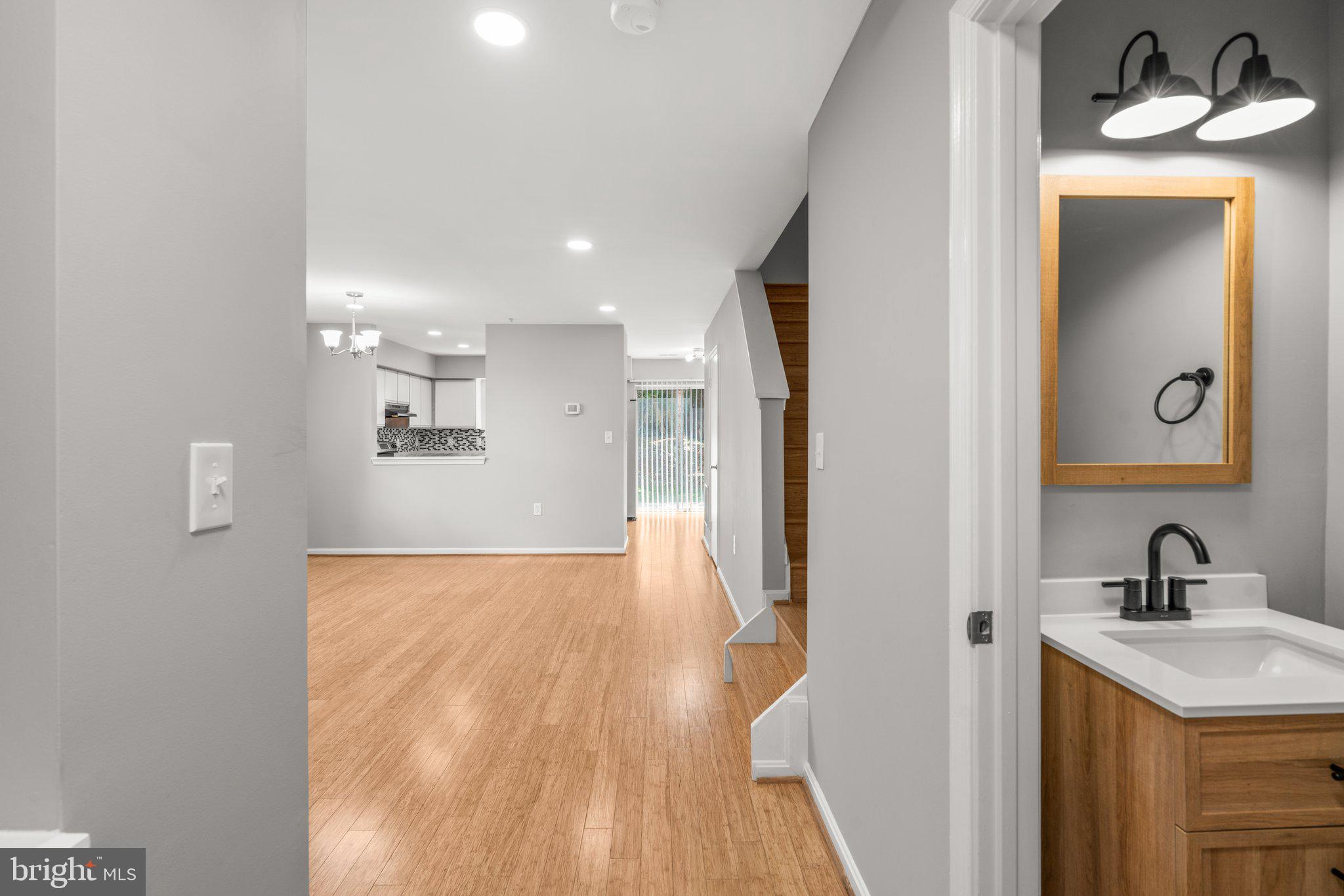 HARRIS HILL - Residential