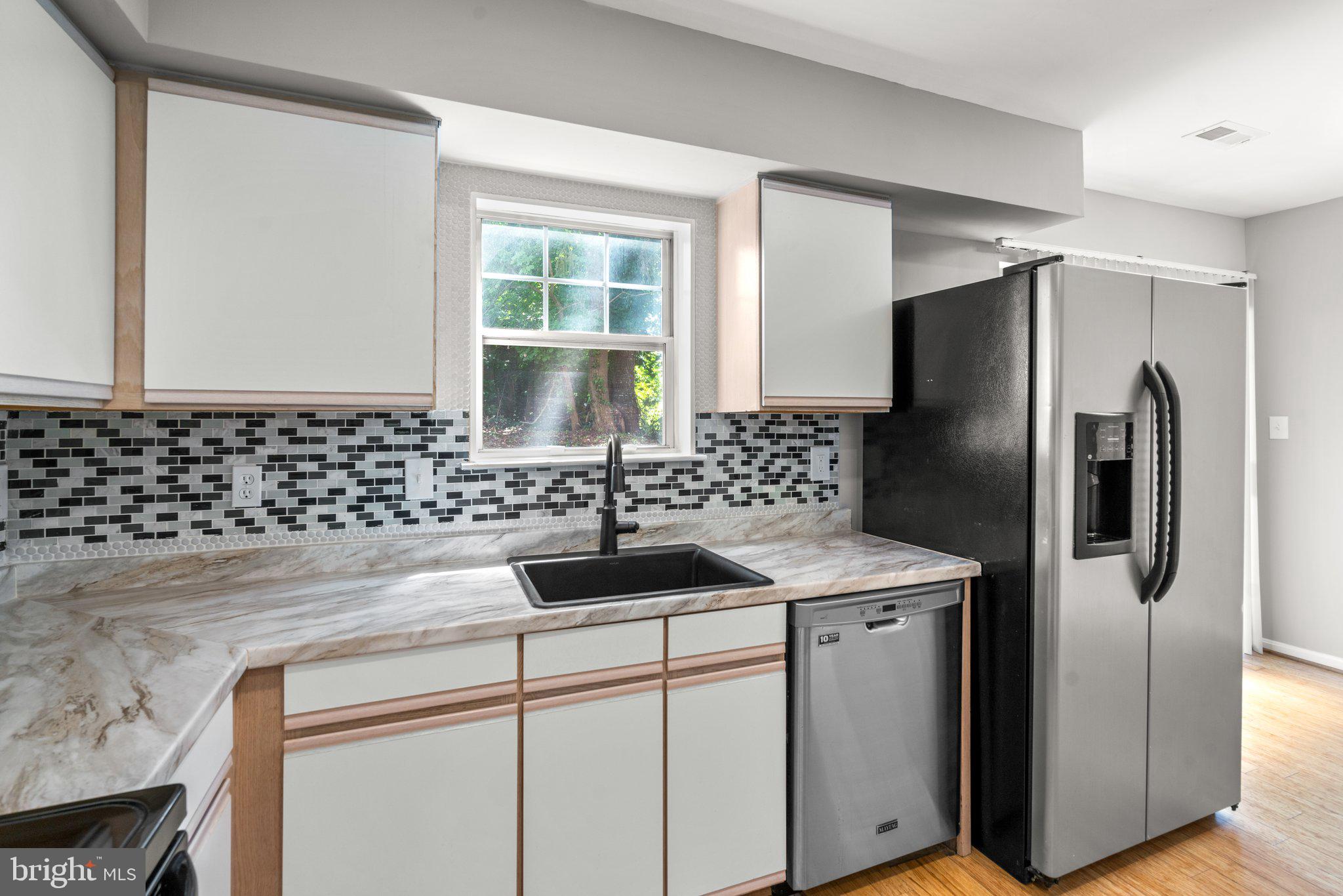 HARRIS HILL - Residential