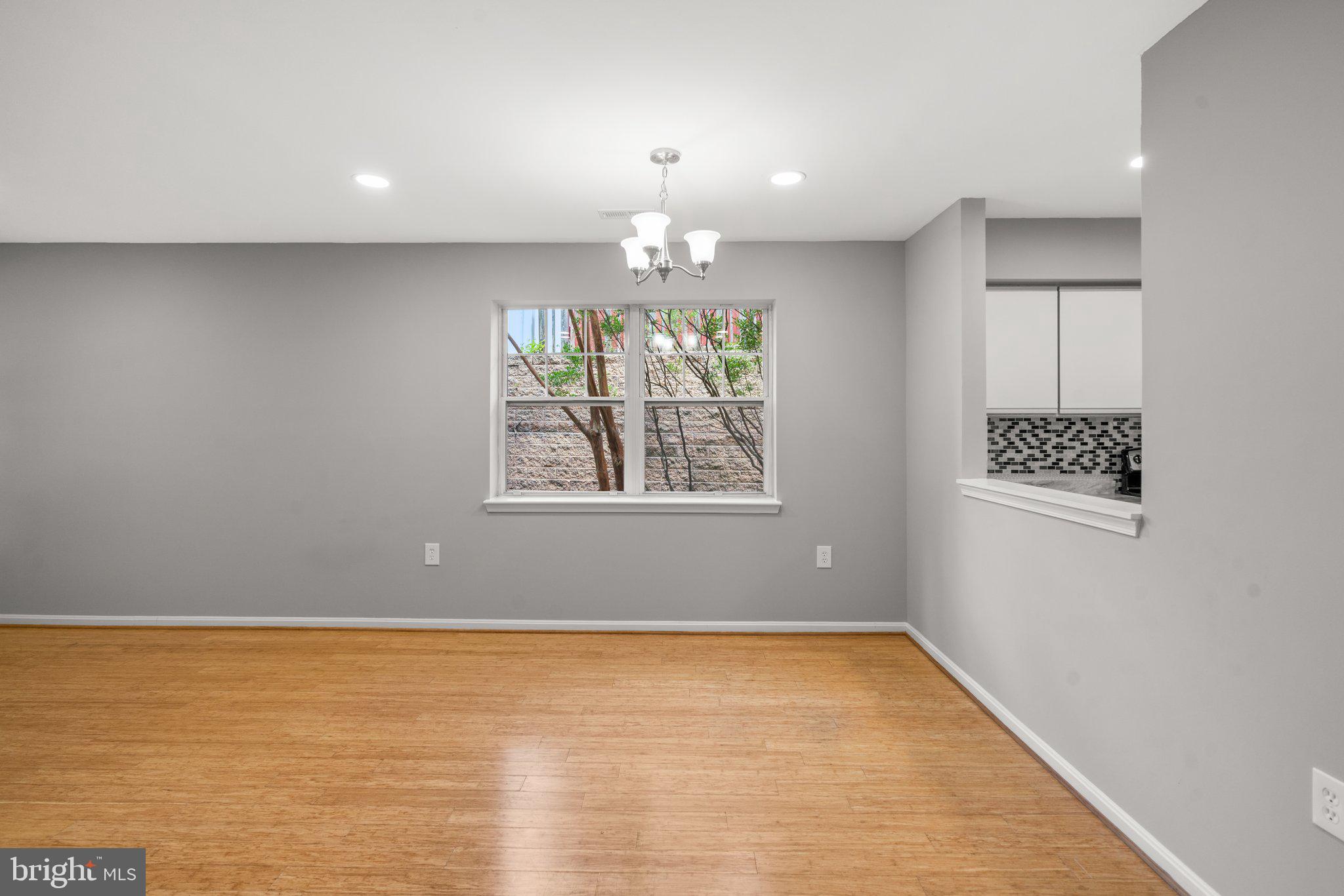 HARRIS HILL - Residential