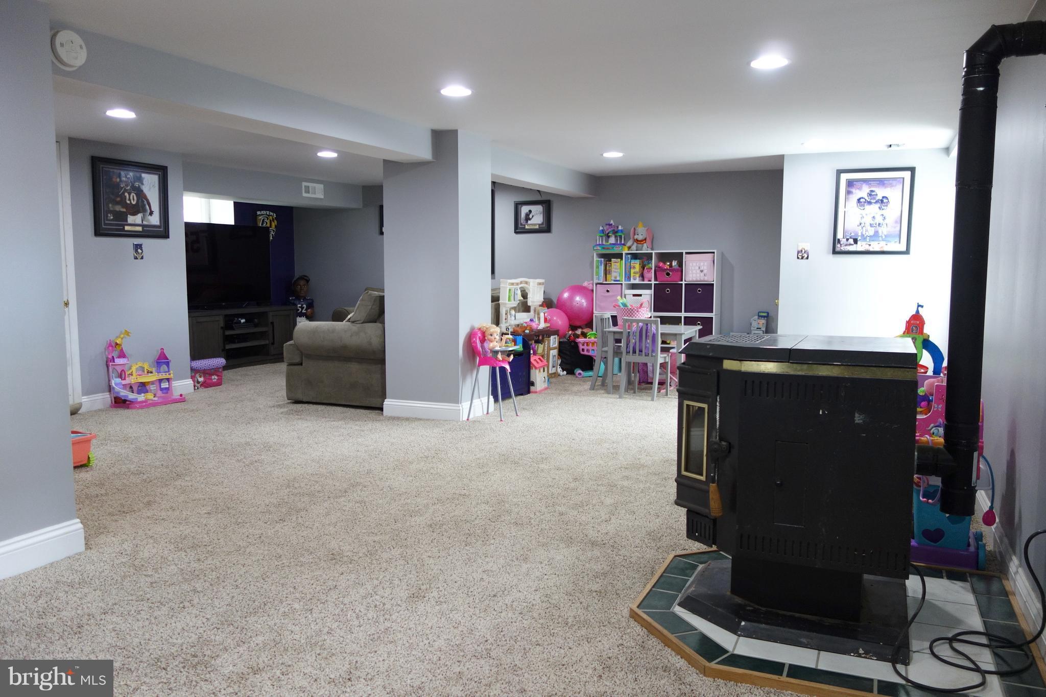 EAST VIEW - Residential