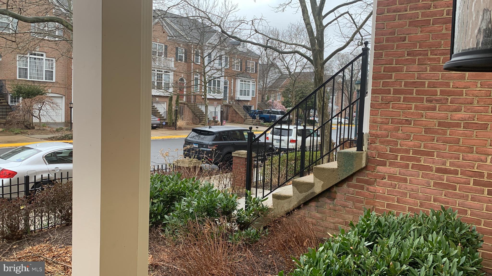 1895 CRESCENT PARK DRIVE 109A