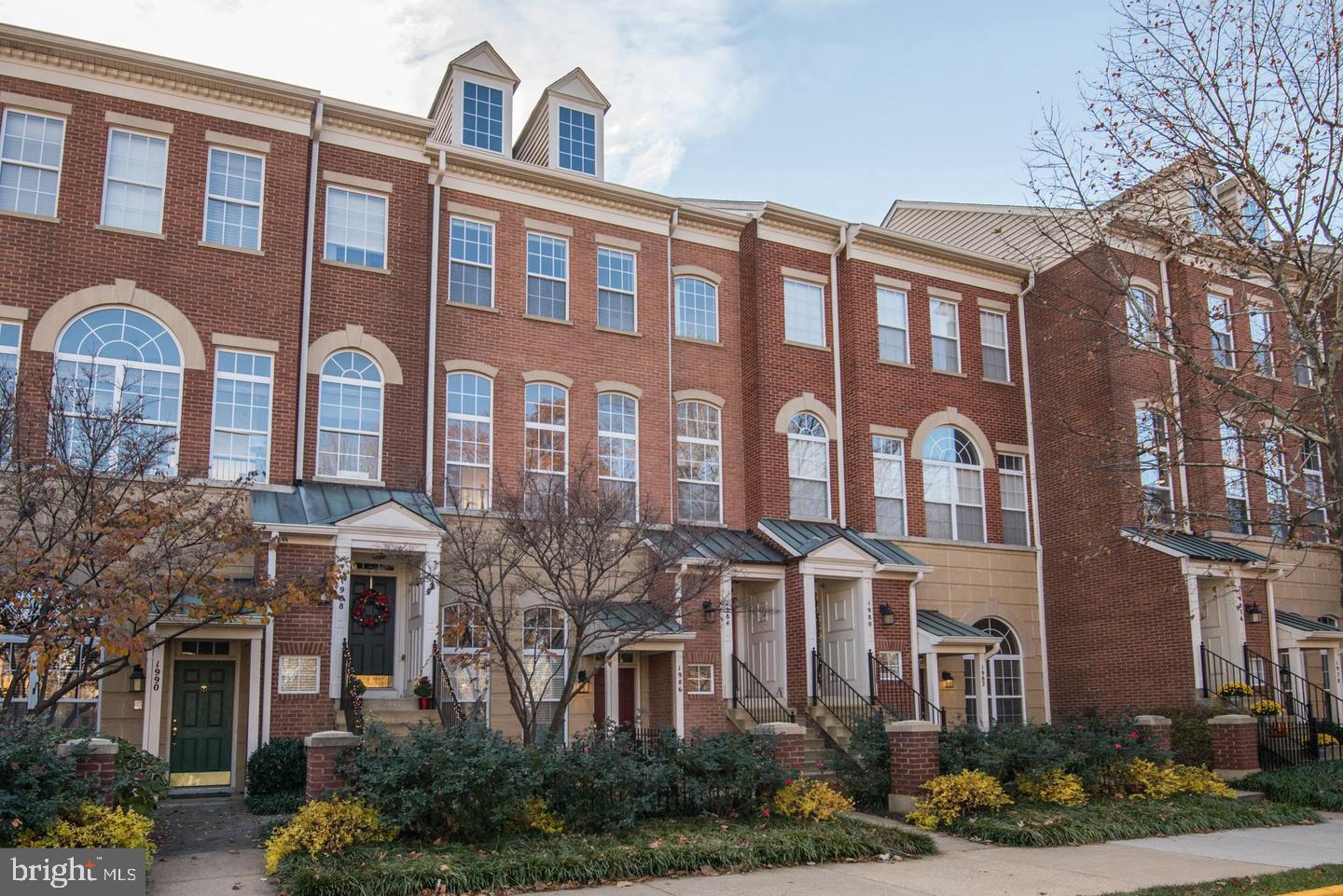 MADISON PARK AT WEST MARKET - Residential