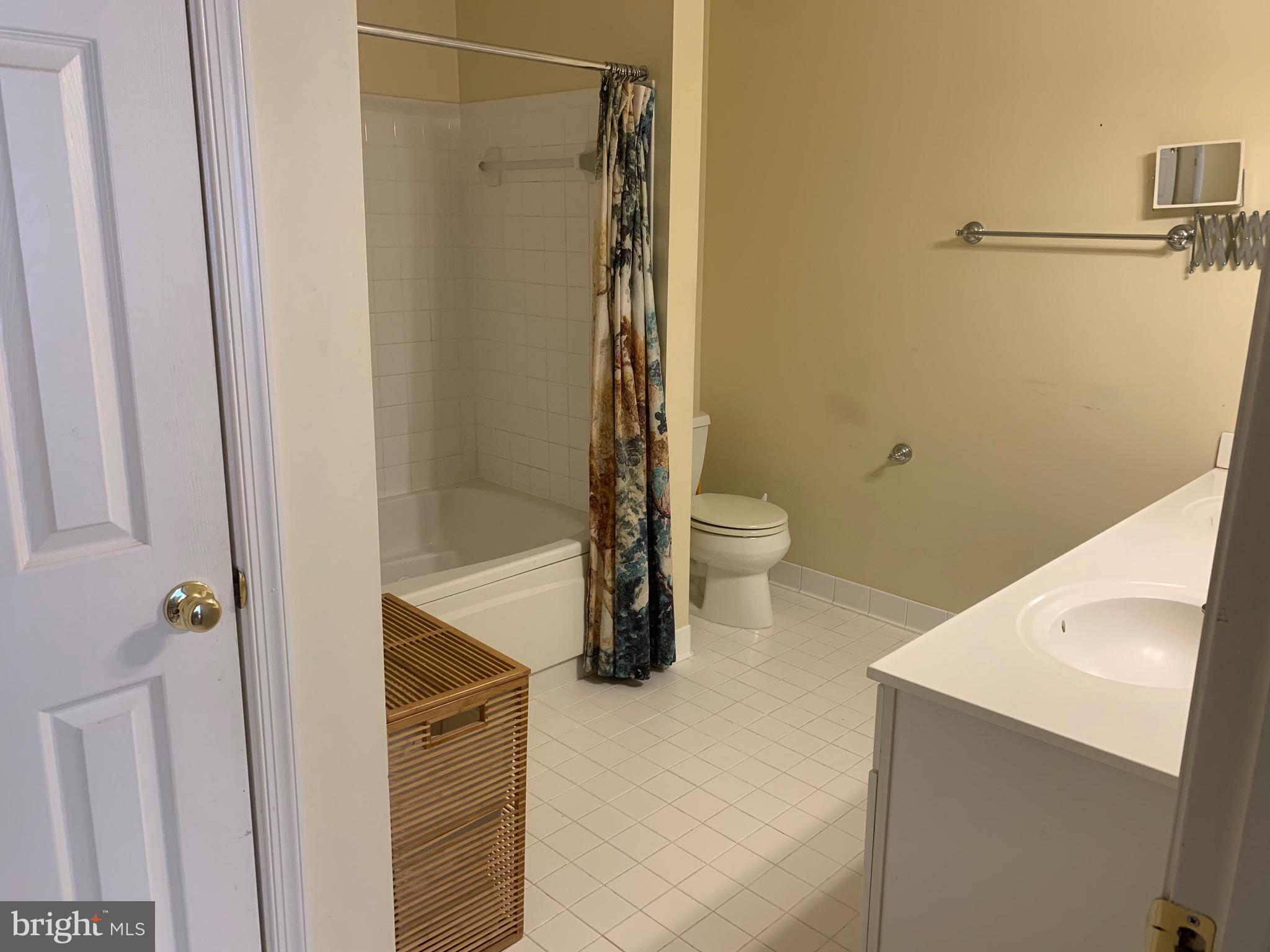 MADISON PARK AT WEST MARKET - Residential