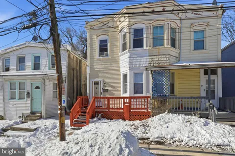 46 S Maple Avenue, Lansdowne, PA MLS: PADE2107416