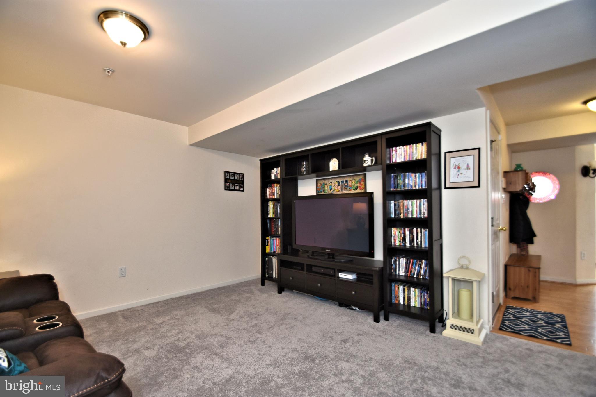 SUNNYBROOK - Residential