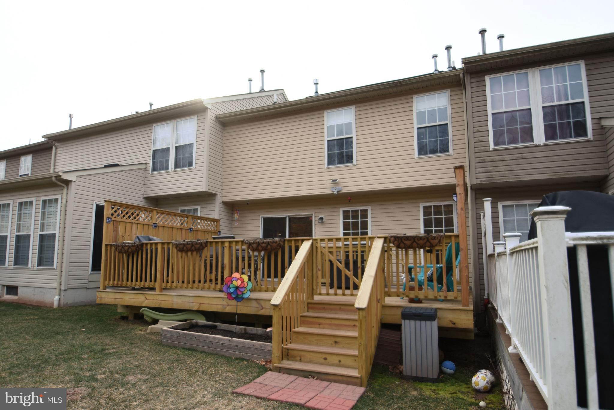 SUNNYBROOK - Residential