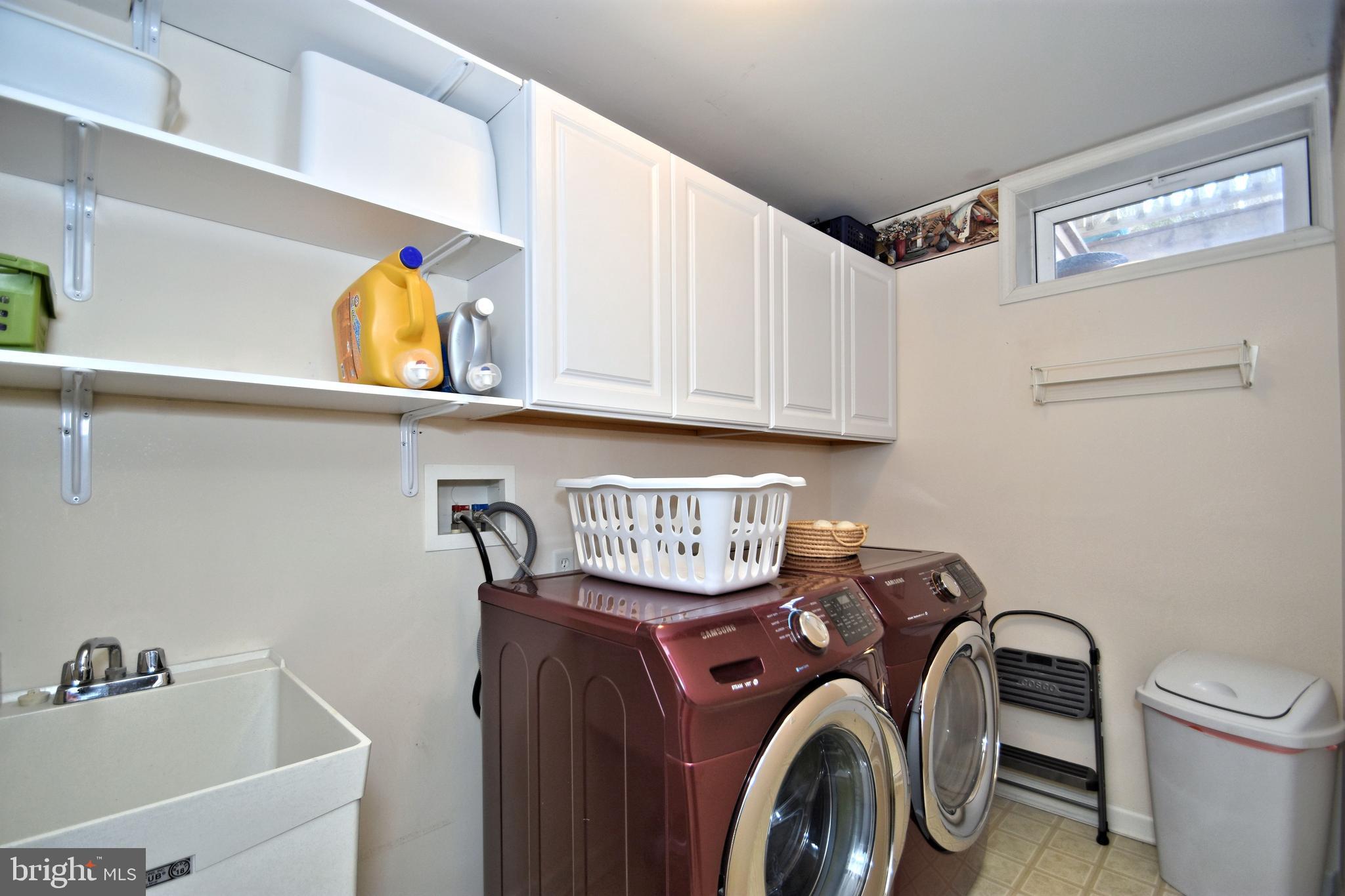 SUNNYBROOK - Residential