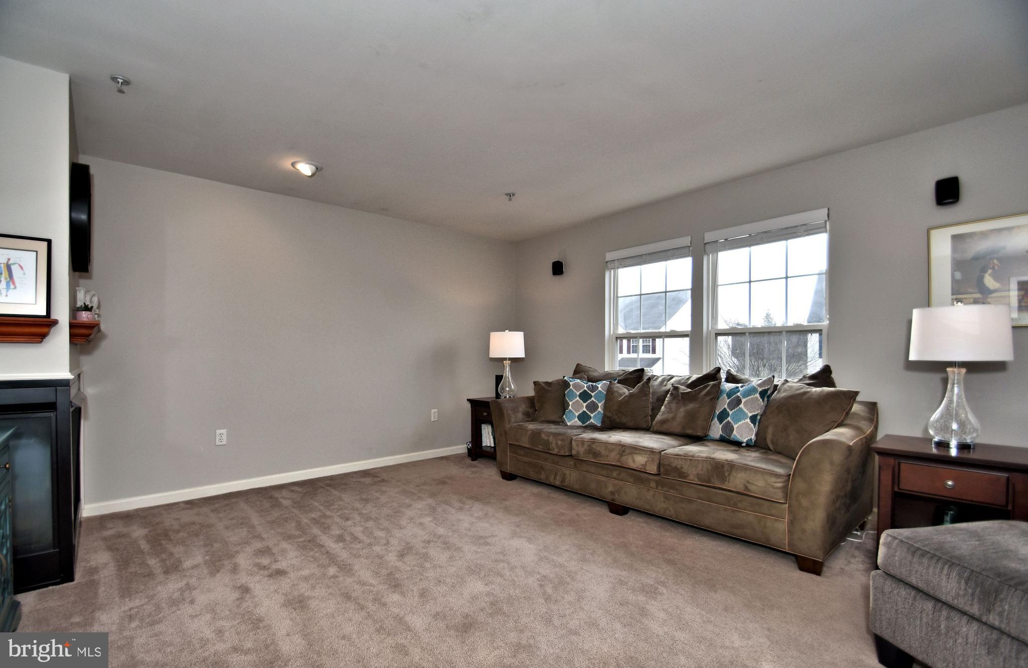 SUNNYBROOK - Residential