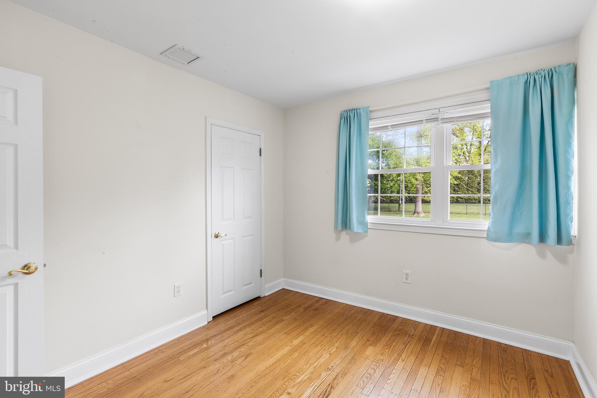 RAVENSCLIFF - Residential