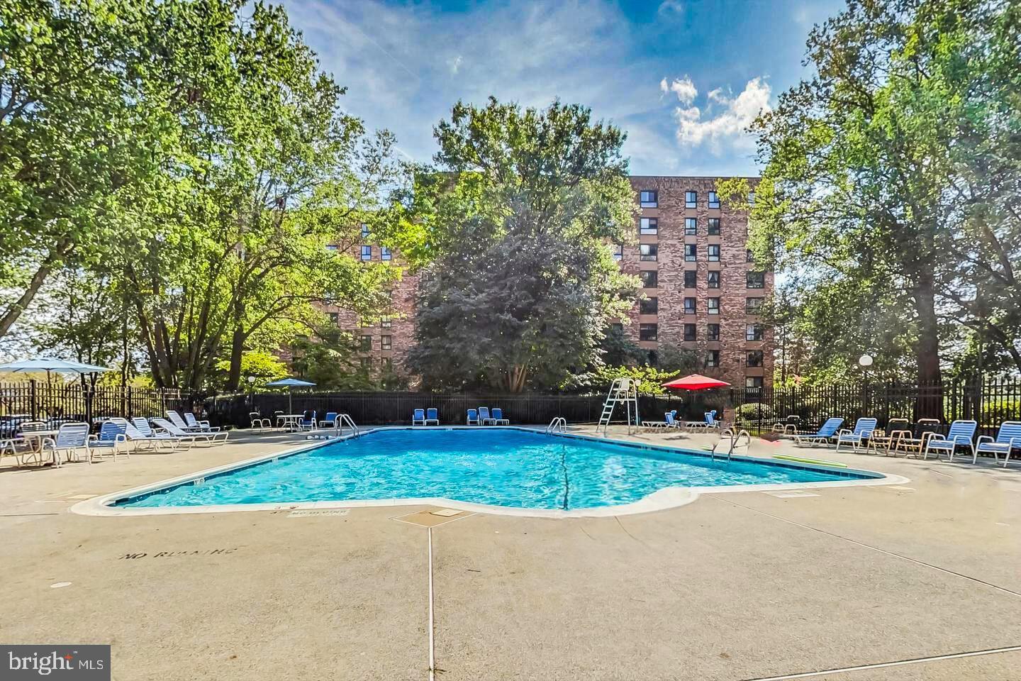 WEST SPRING - Residential