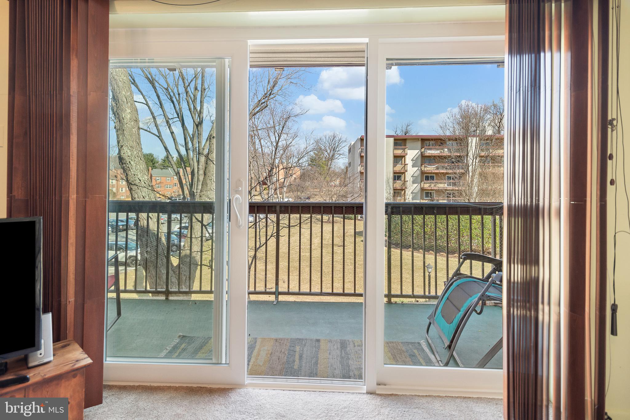 WEST SPRING - Residential