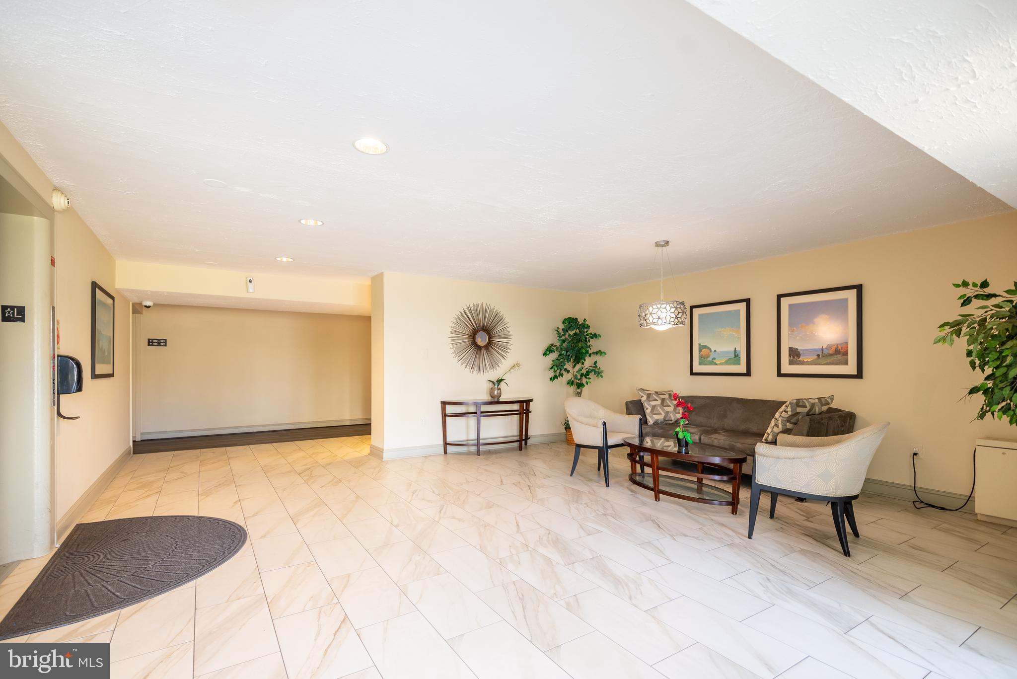 WEST SPRING - Residential