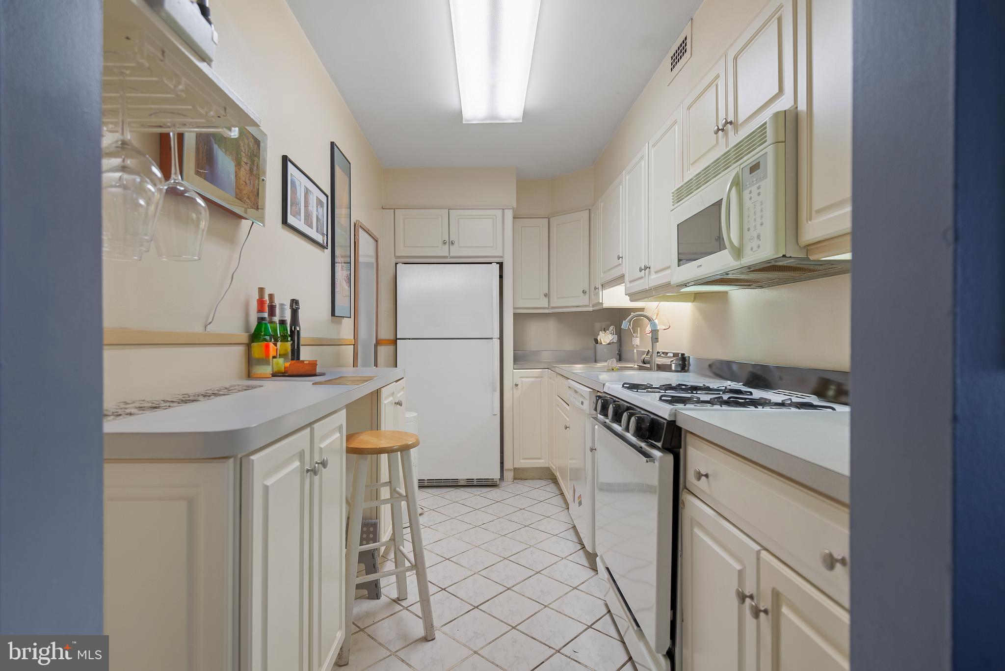 WEST SPRING - Residential