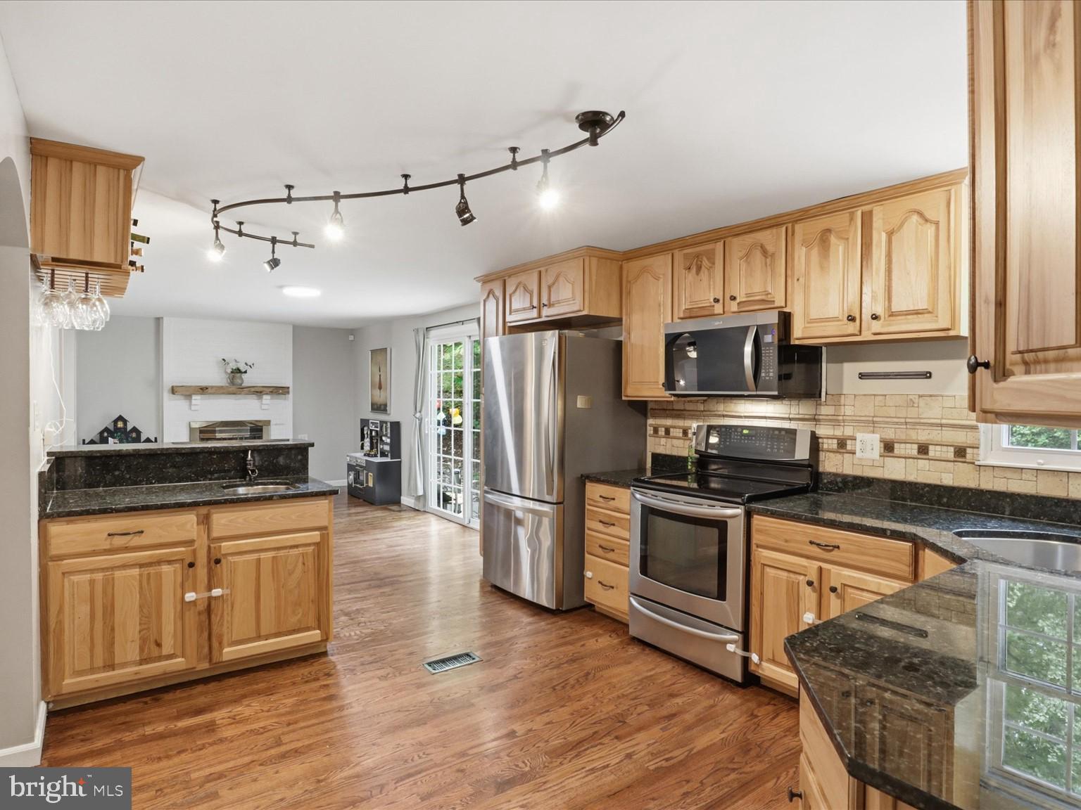 16106 BENEDICT COURT