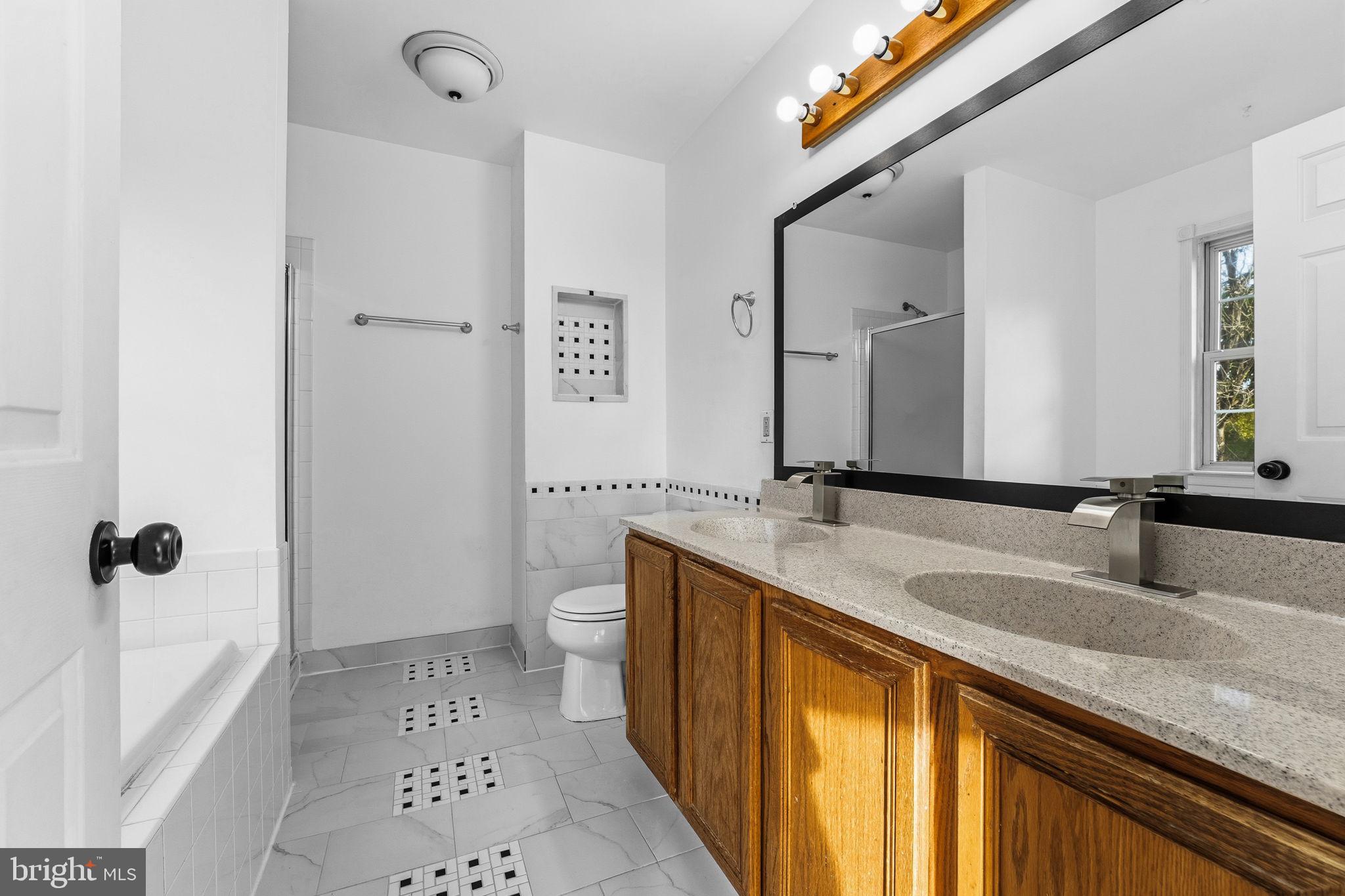 KIMBERTON KNOLL - Residential