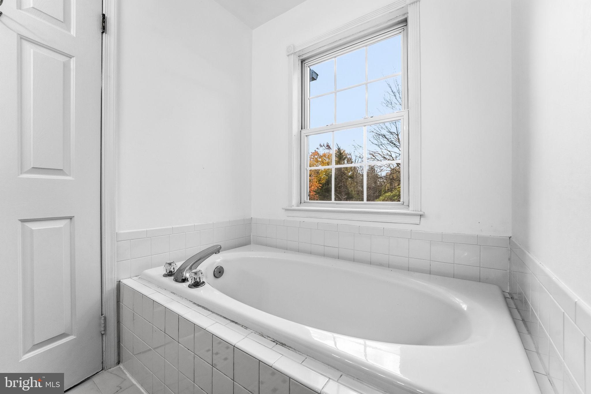 KIMBERTON KNOLL - Residential