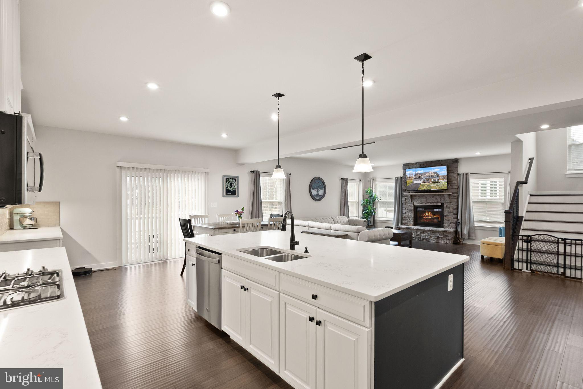 ONVILLE ESTATES - Residential