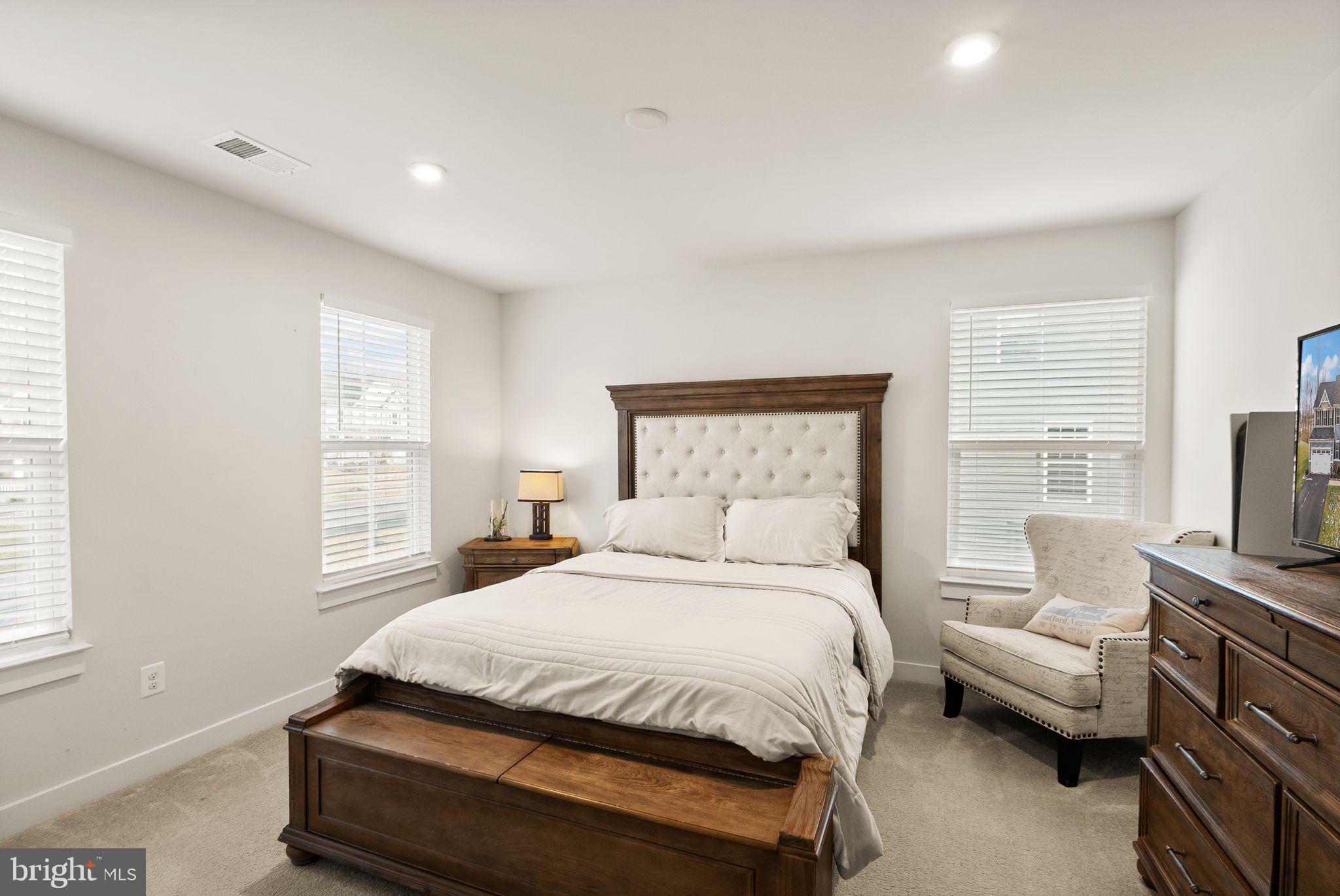 ONVILLE ESTATES - Residential