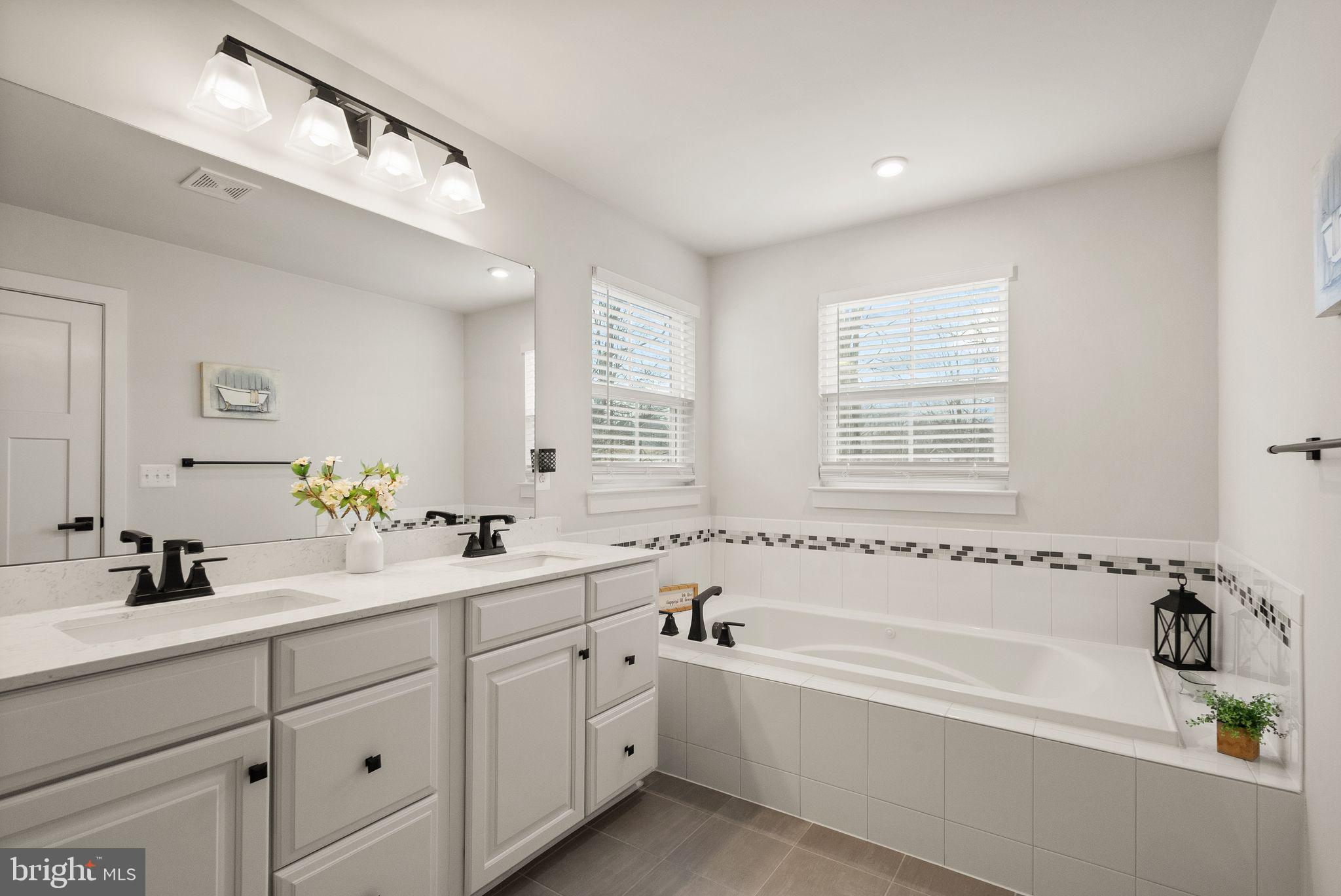 ONVILLE ESTATES - Residential