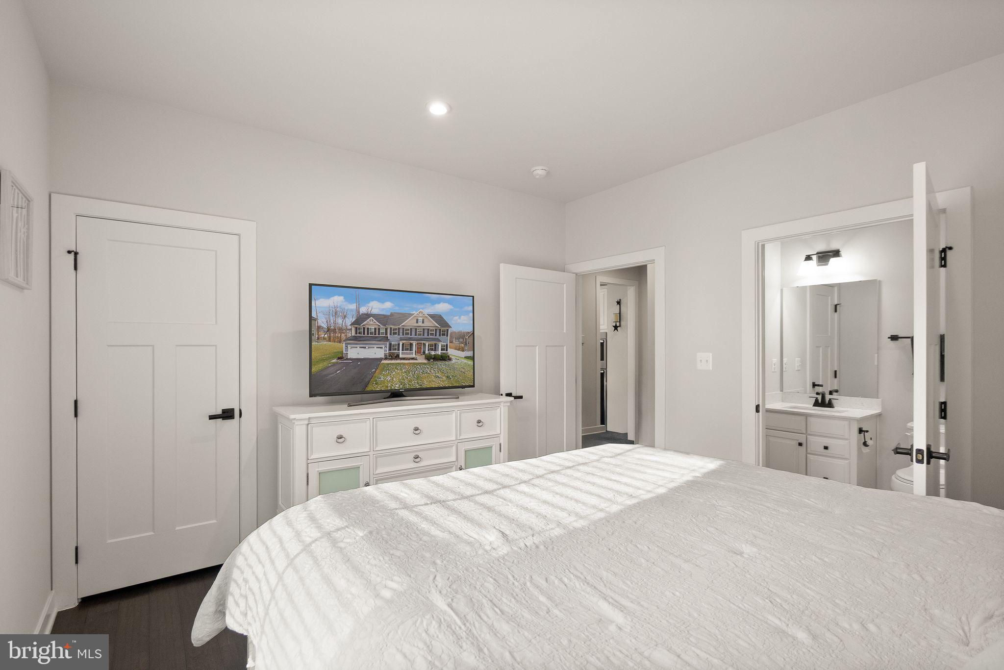 ONVILLE ESTATES - Residential