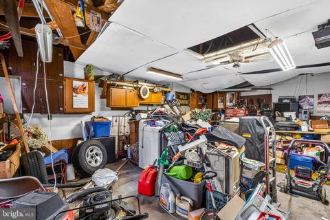 Tiny photo for 100 Penn Street, PENNS GROVE, NJ 08069 (MLS # NJSA2018620)