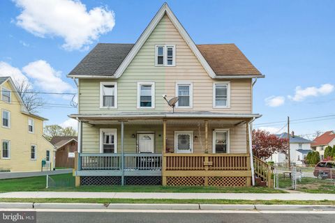 Photo of 100 Penn Street, PENNS GROVE, NJ 08069 (MLS # NJSA2018620)