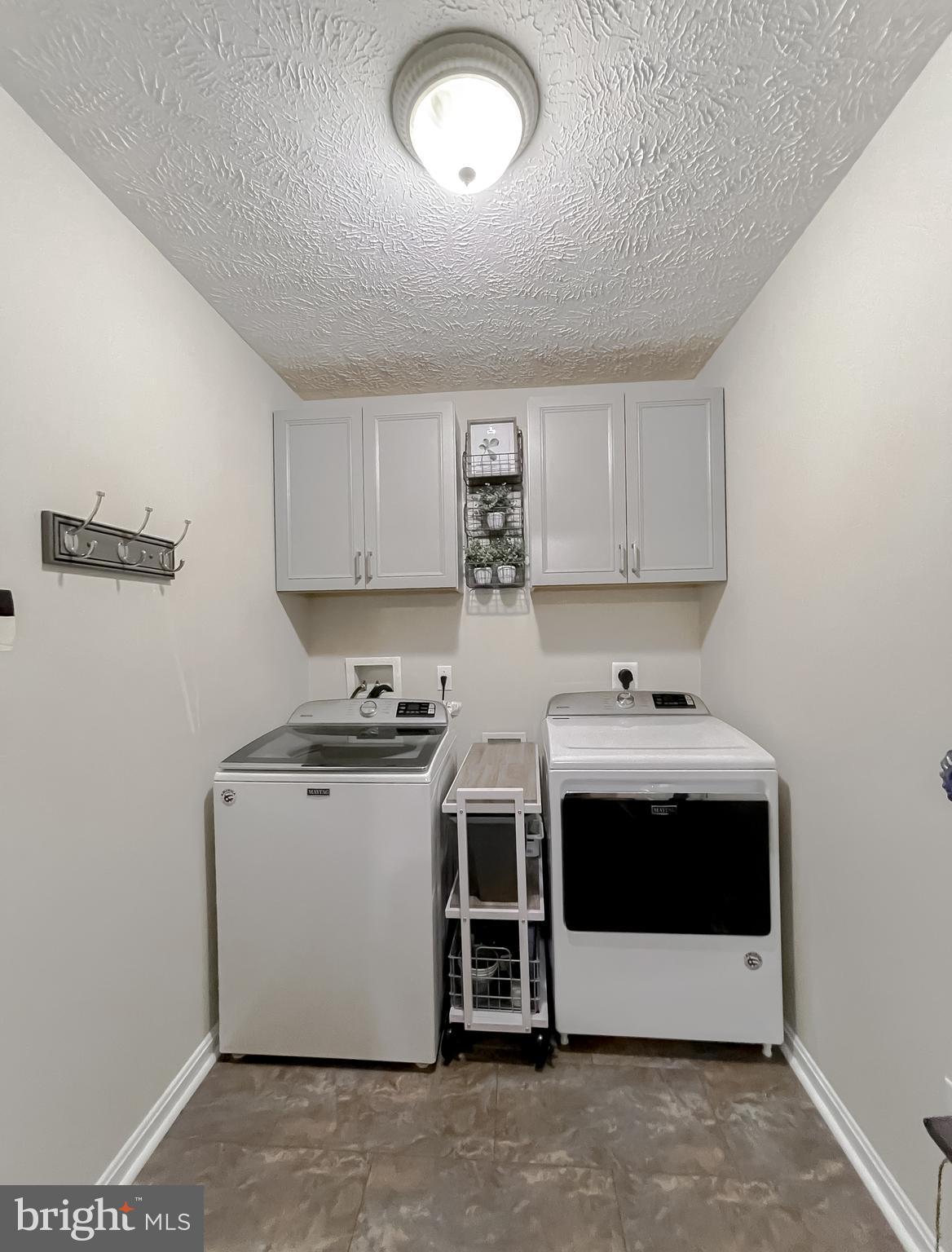 WHITEHALL - Residential