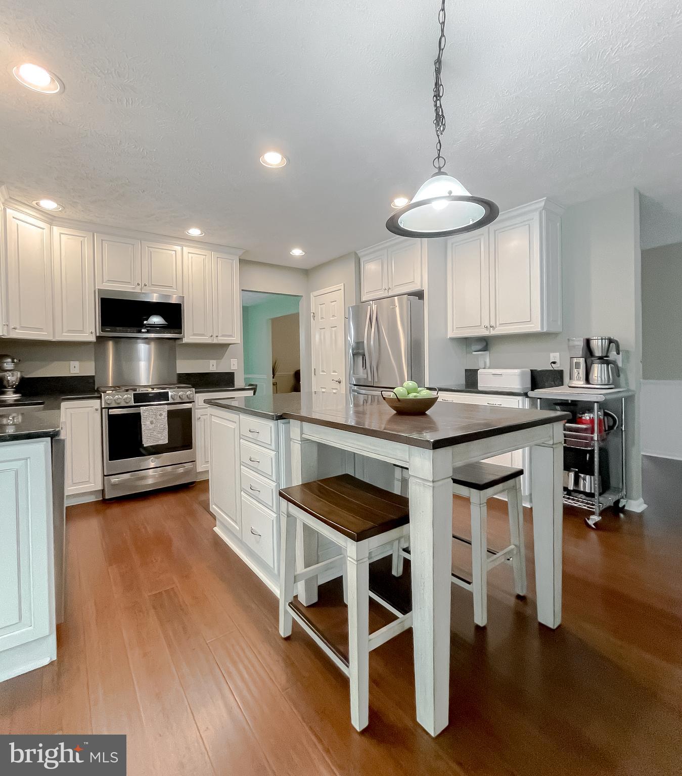 WHITEHALL - Residential