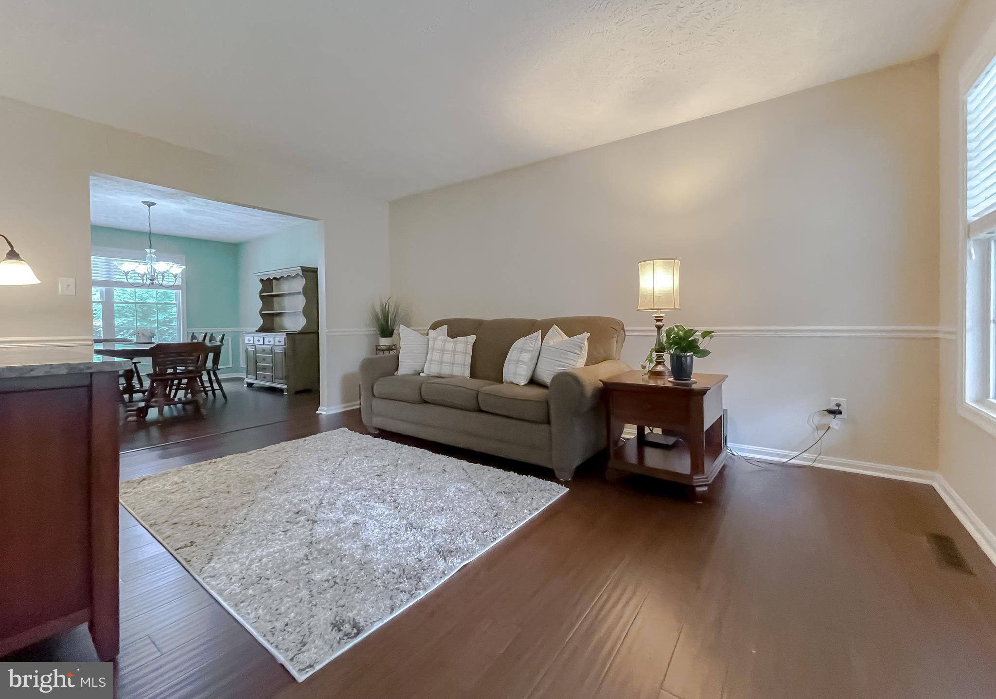 WHITEHALL - Residential