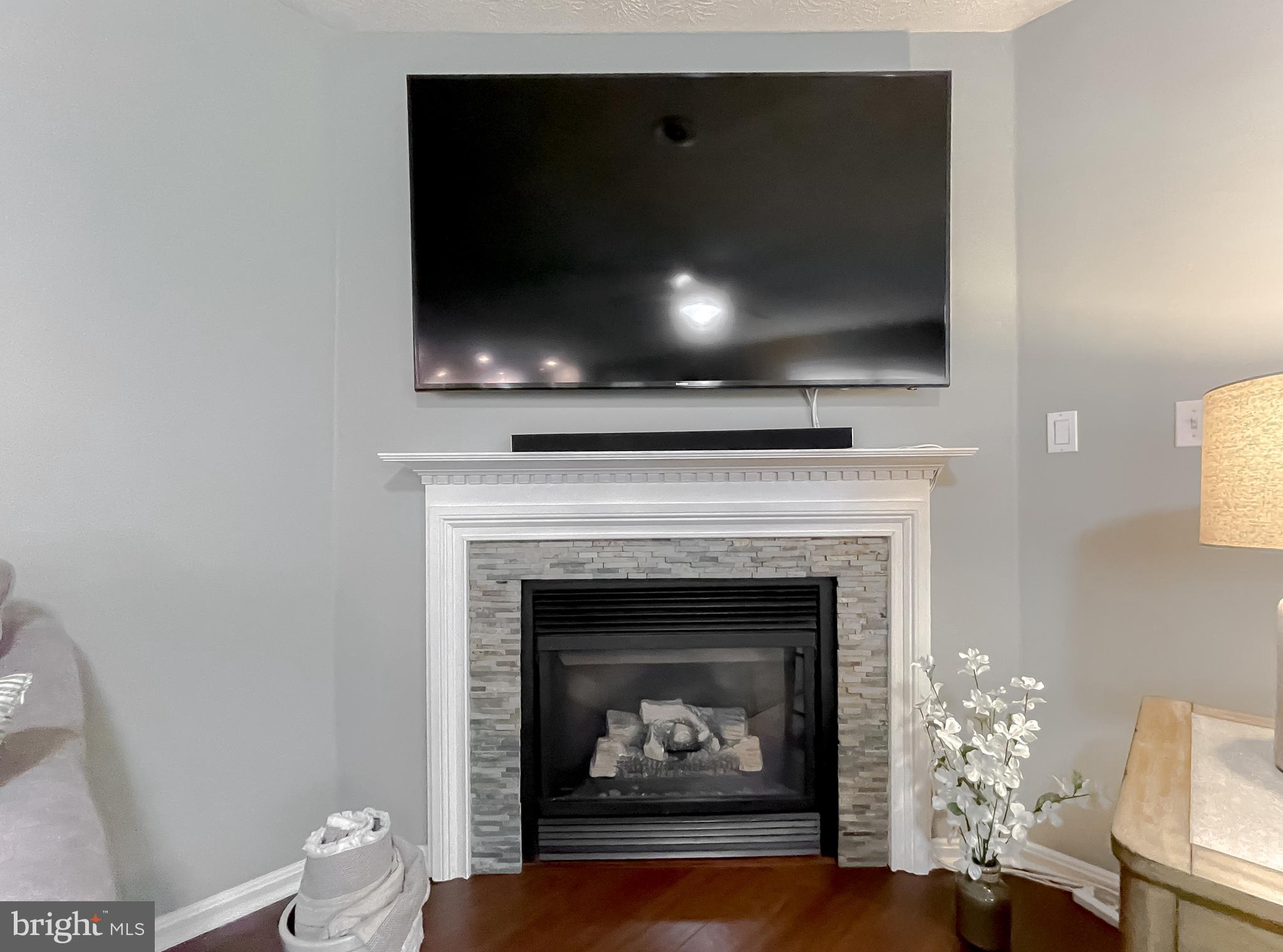 WHITEHALL - Residential