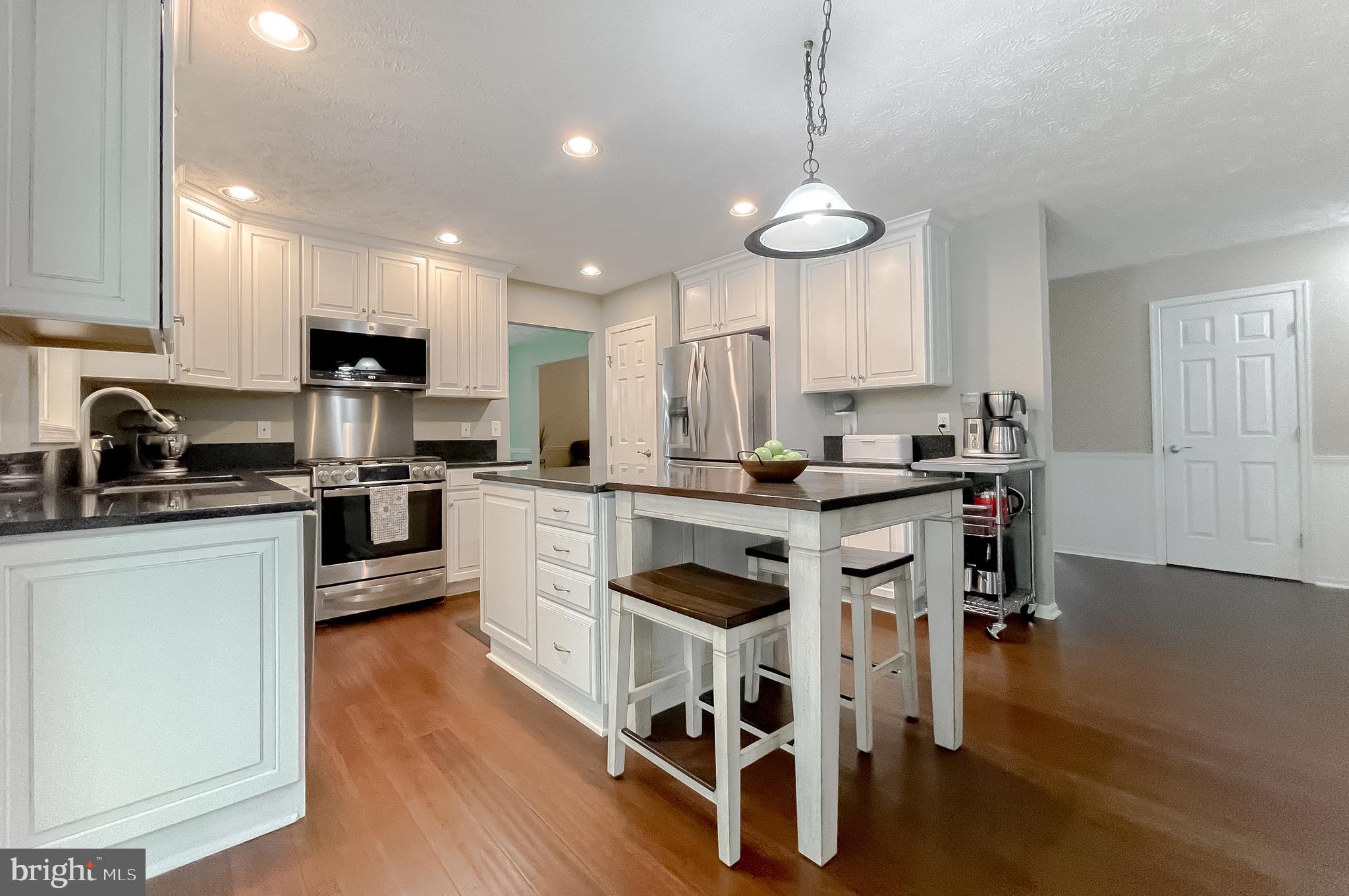 WHITEHALL - Residential