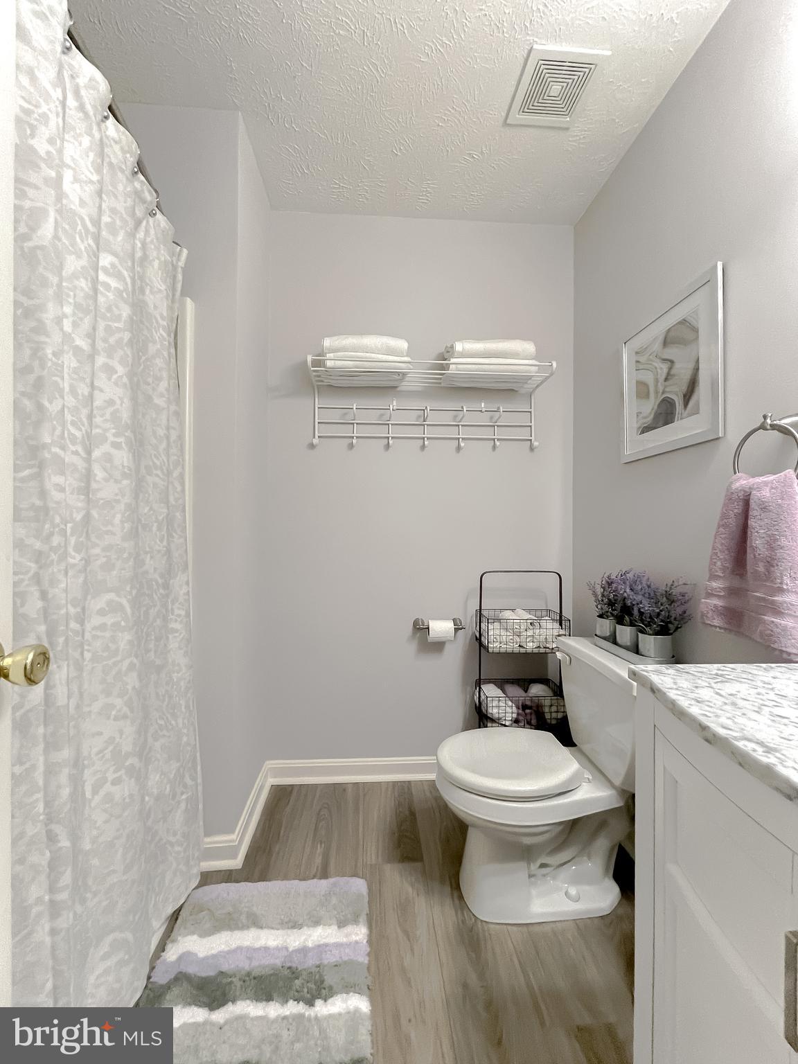 WHITEHALL - Residential