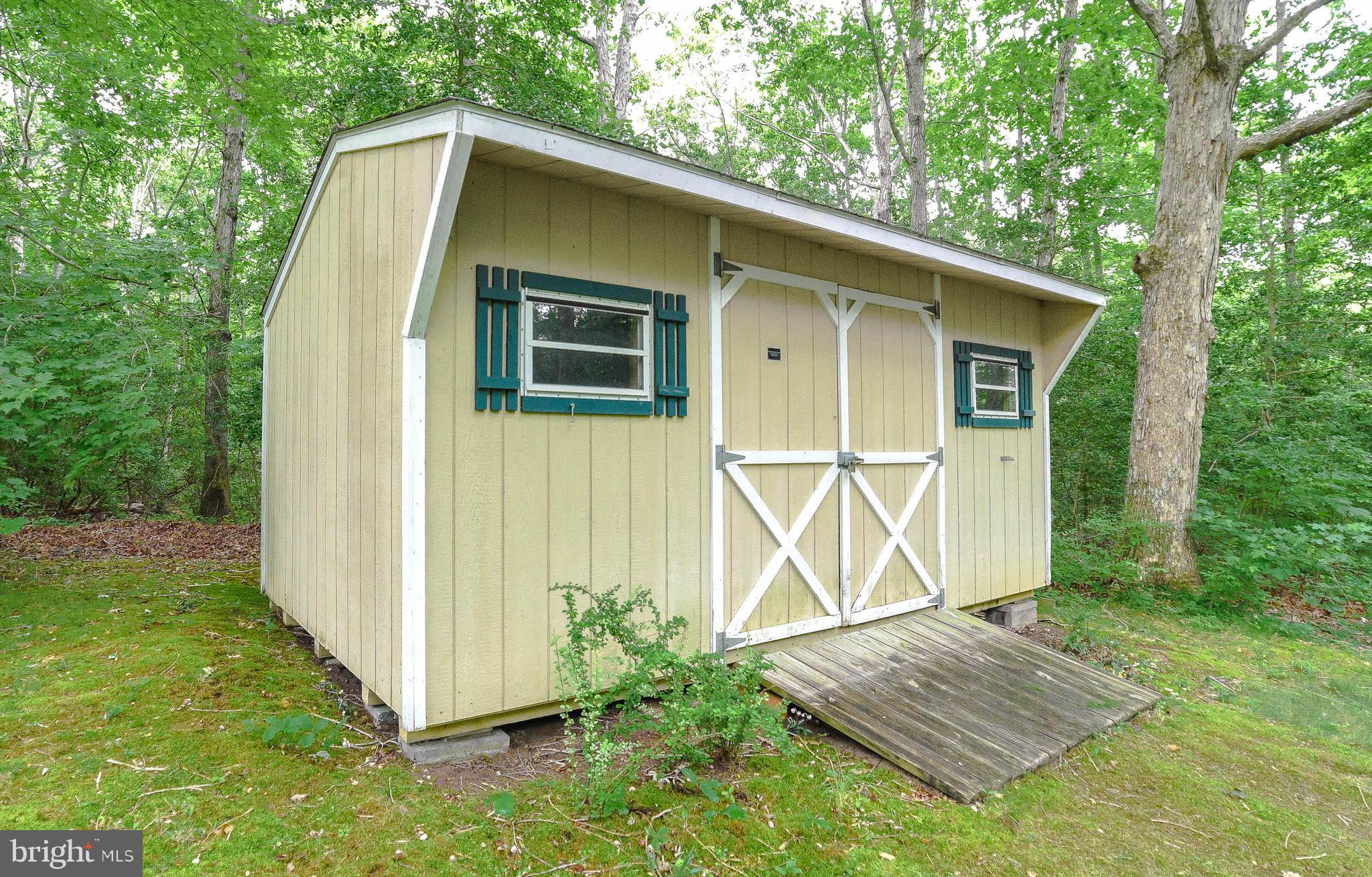 WHITEHALL - Residential