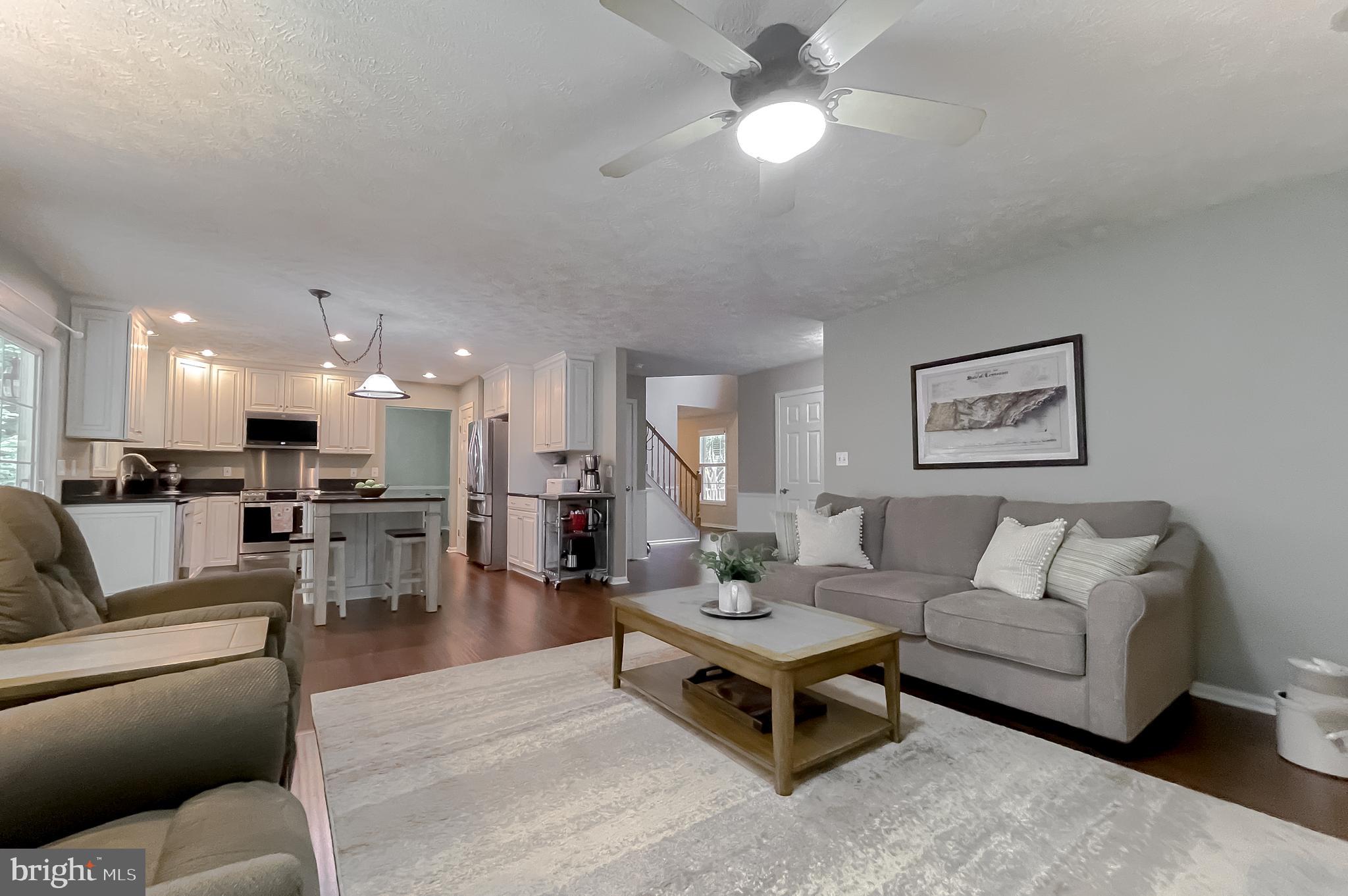 WHITEHALL - Residential