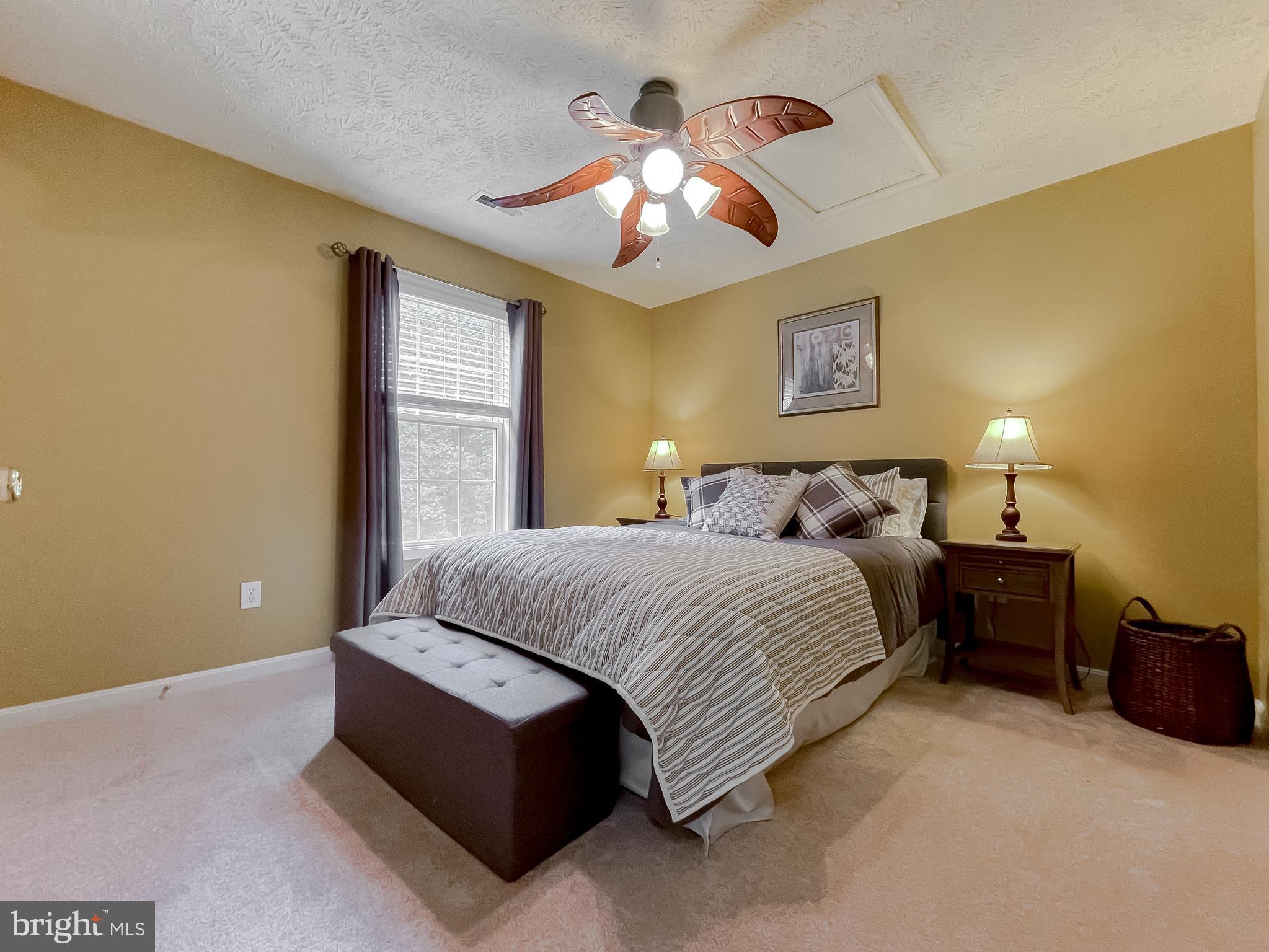 WHITEHALL - Residential