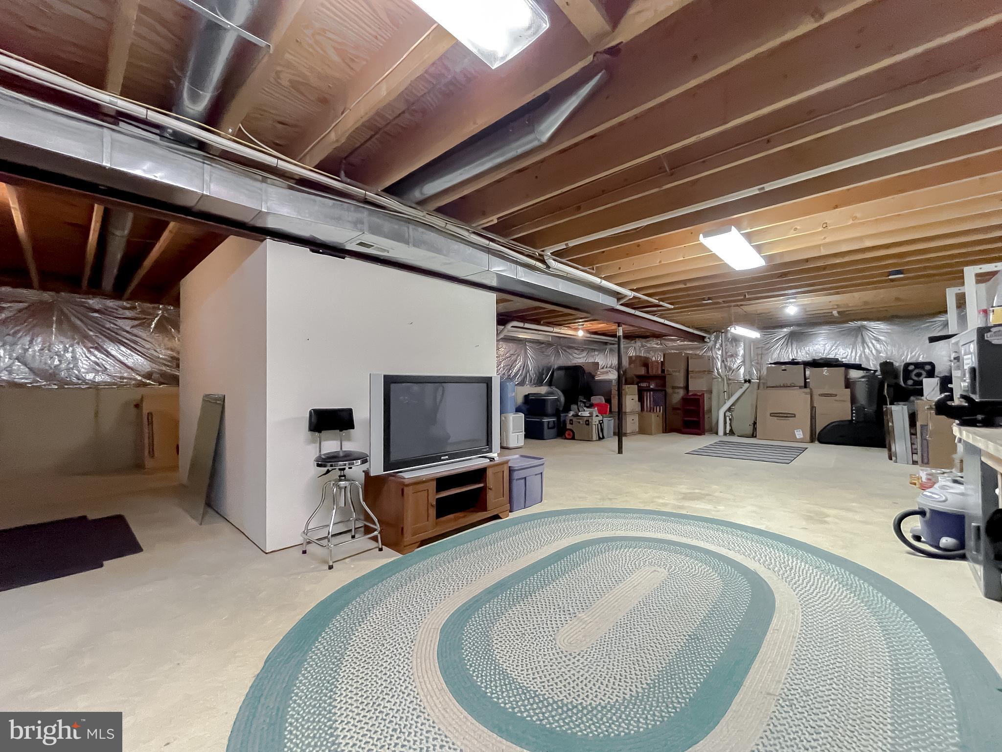 WHITEHALL - Residential