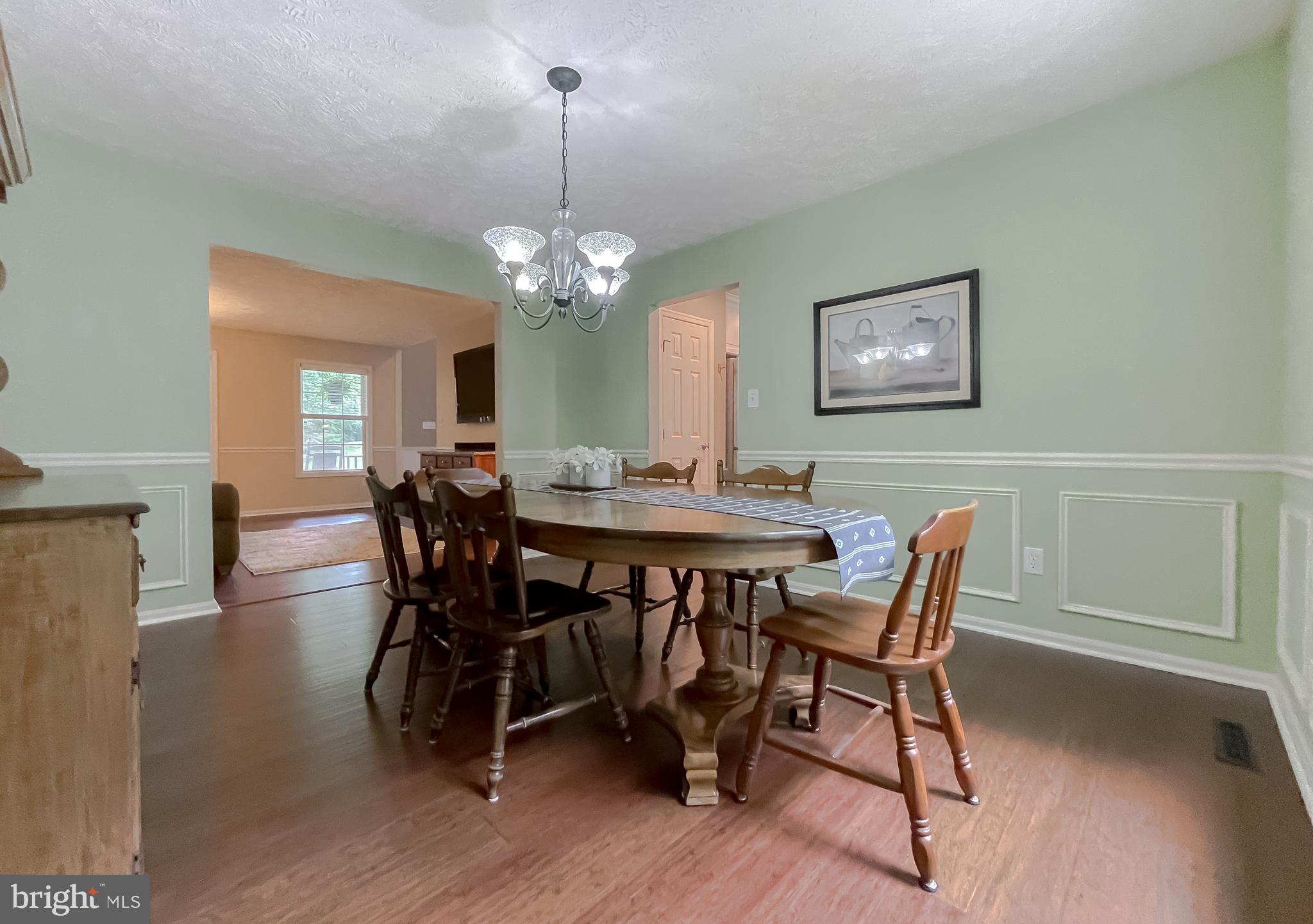 WHITEHALL - Residential