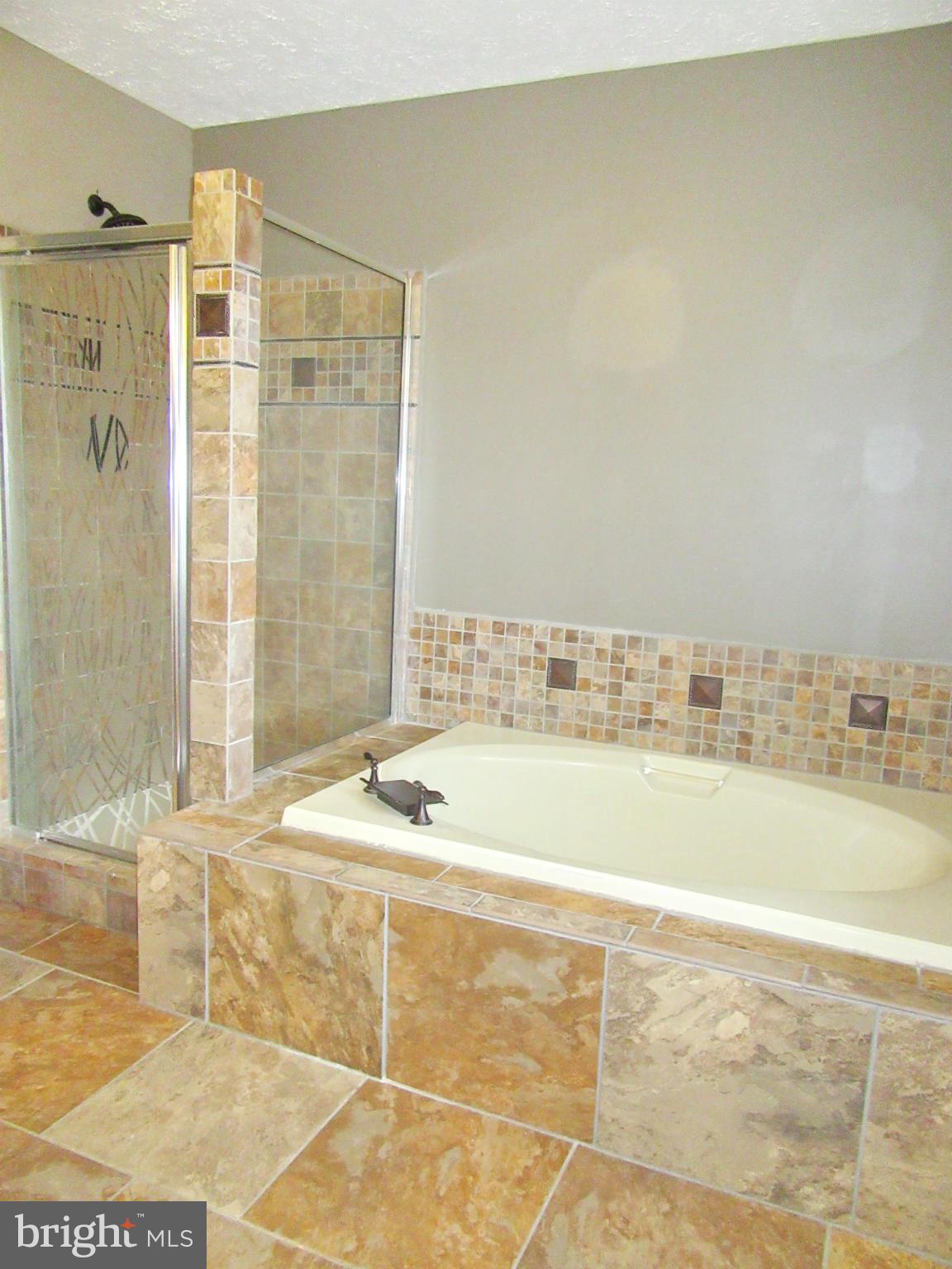 KEYSTONE ESTATES SUB - Residential