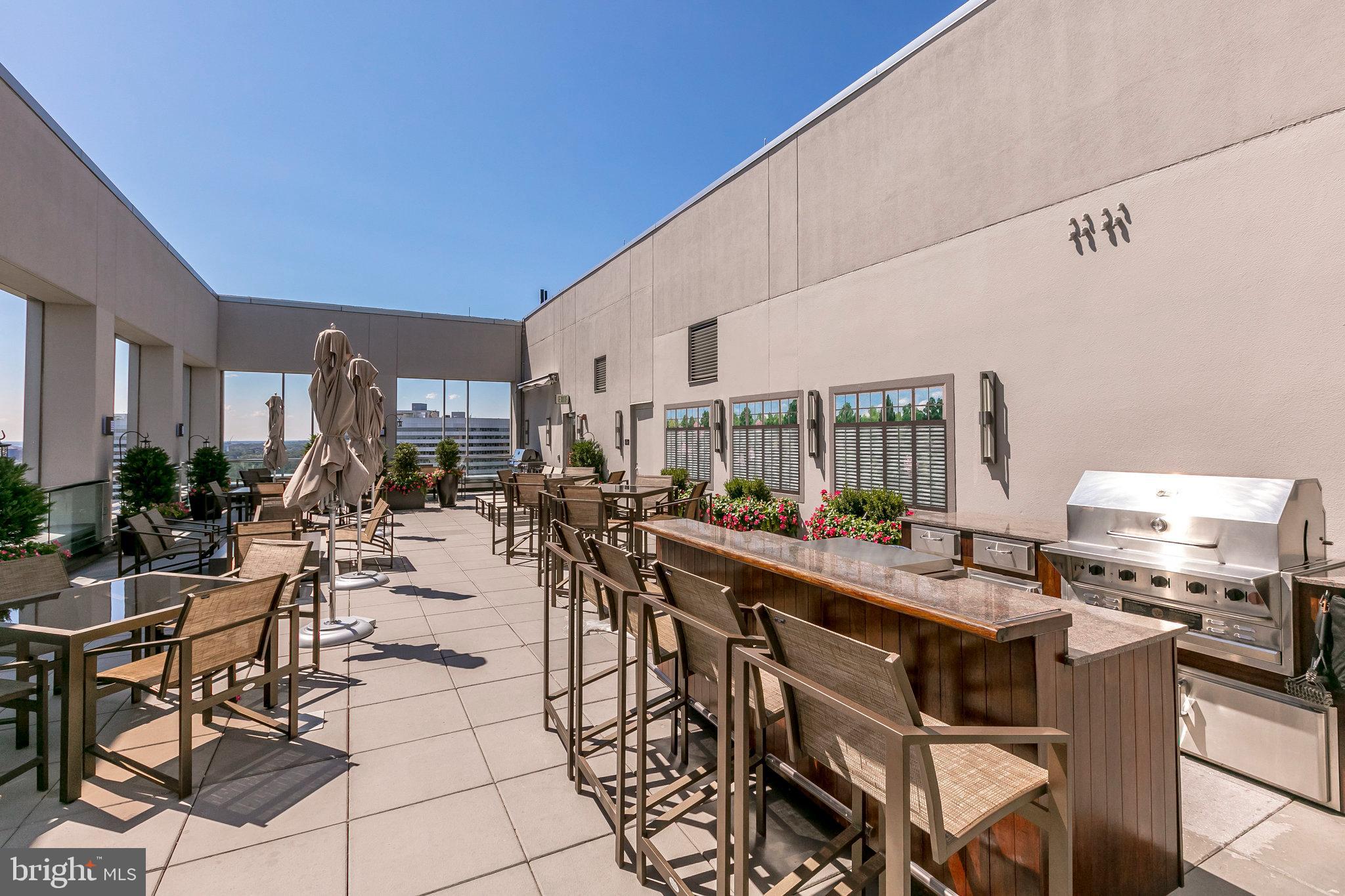 ROSSLYN - Residential Lease