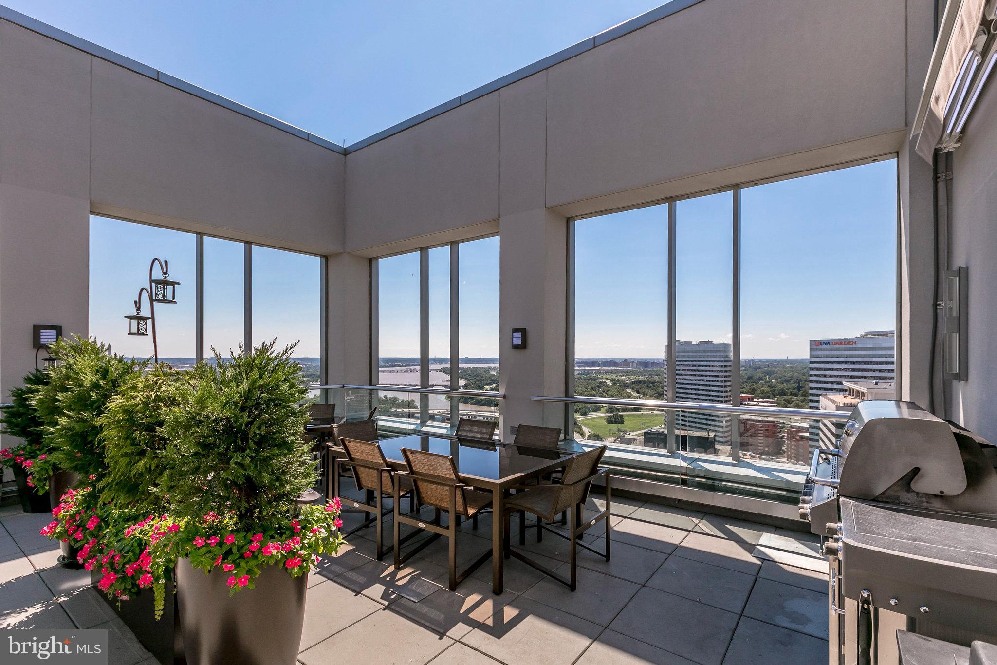 ROSSLYN - Residential Lease