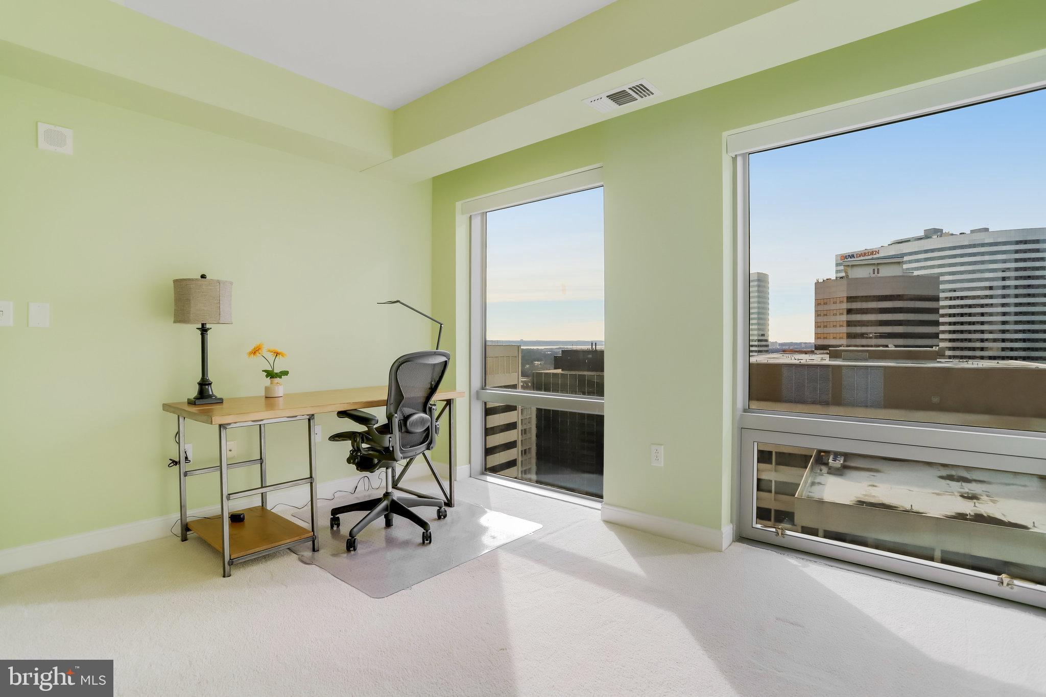 ROSSLYN - Residential Lease