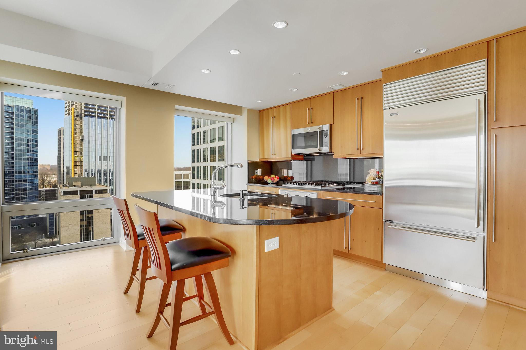 ROSSLYN - Residential Lease