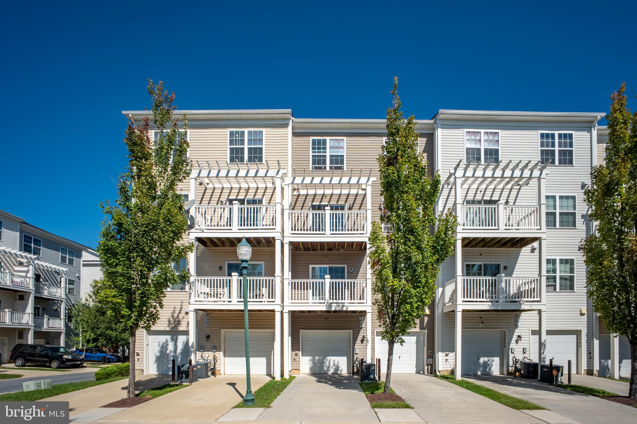 ARORA HILLS - Residential