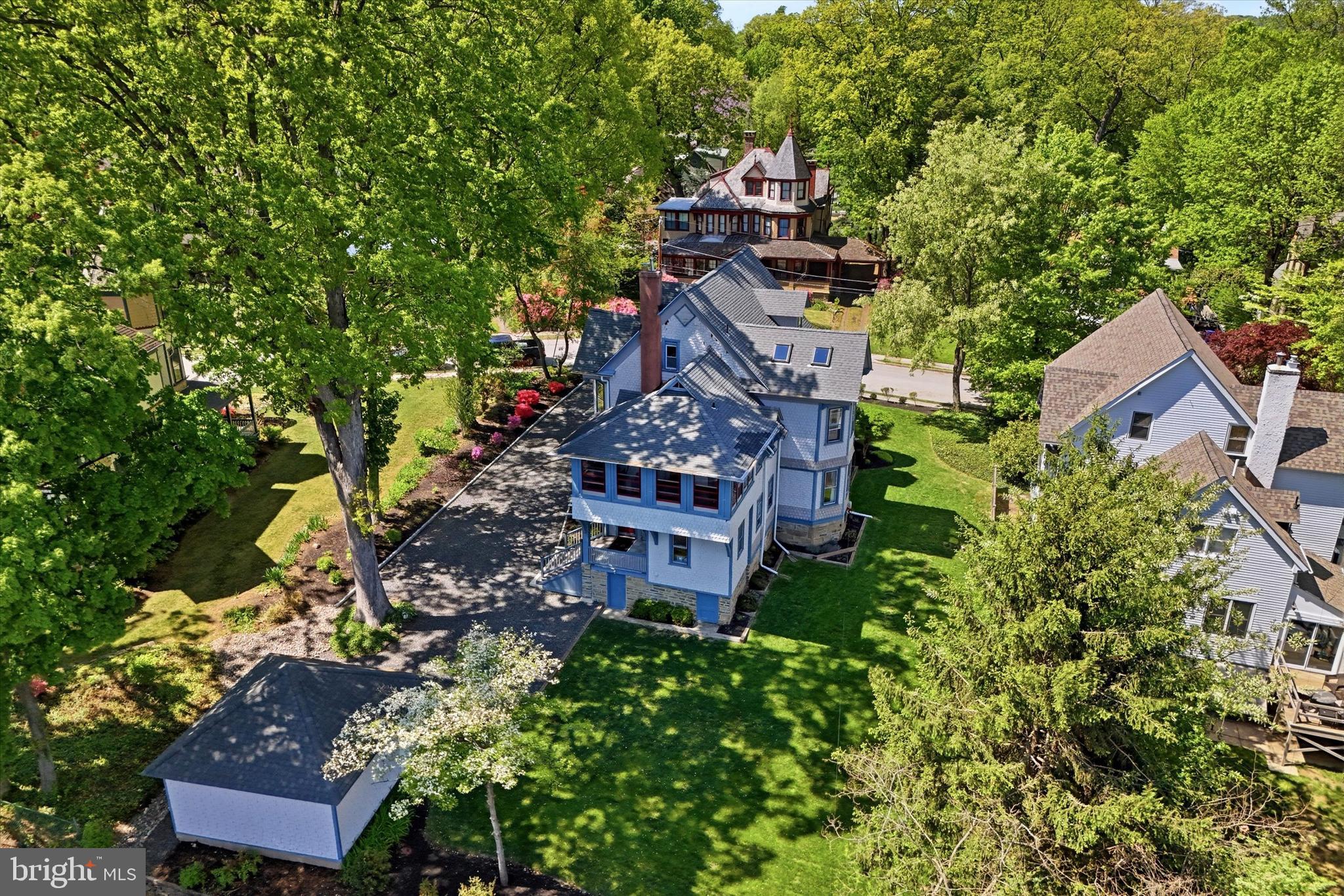 126 WOODLAND ROAD
