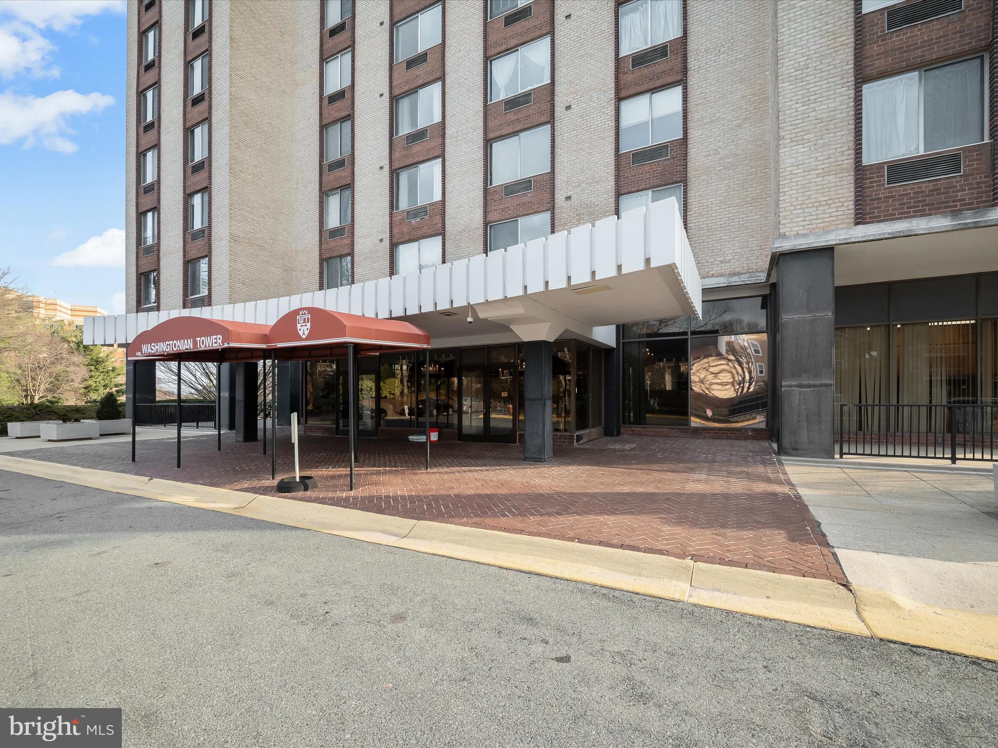 WASHINGTON TOWER - Residential